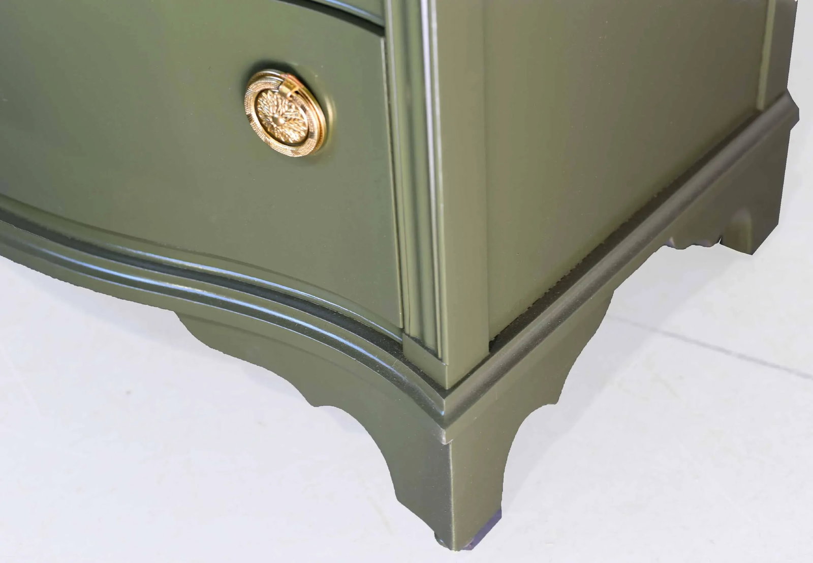 Mid Century Regency Style Mahogany Serpentine Highboy in Green - Newly Painted - 12