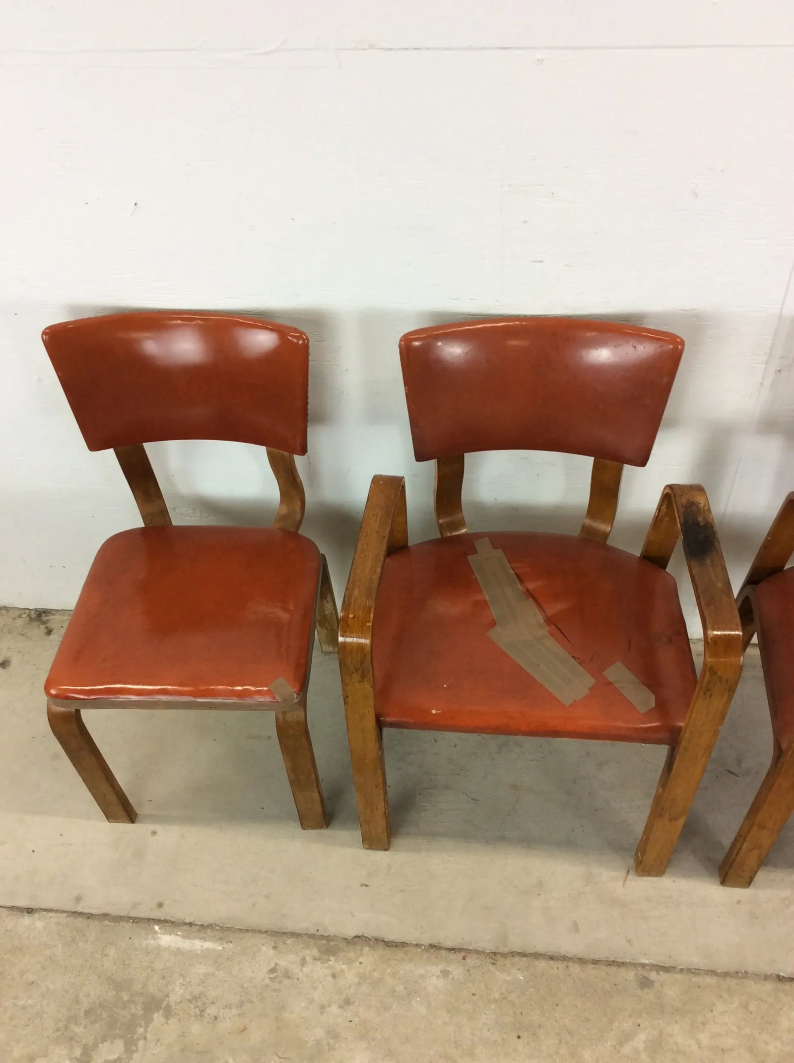 Set of 4 Mid Century Bentwood Dining Chairs Styled After Thonet - 3
