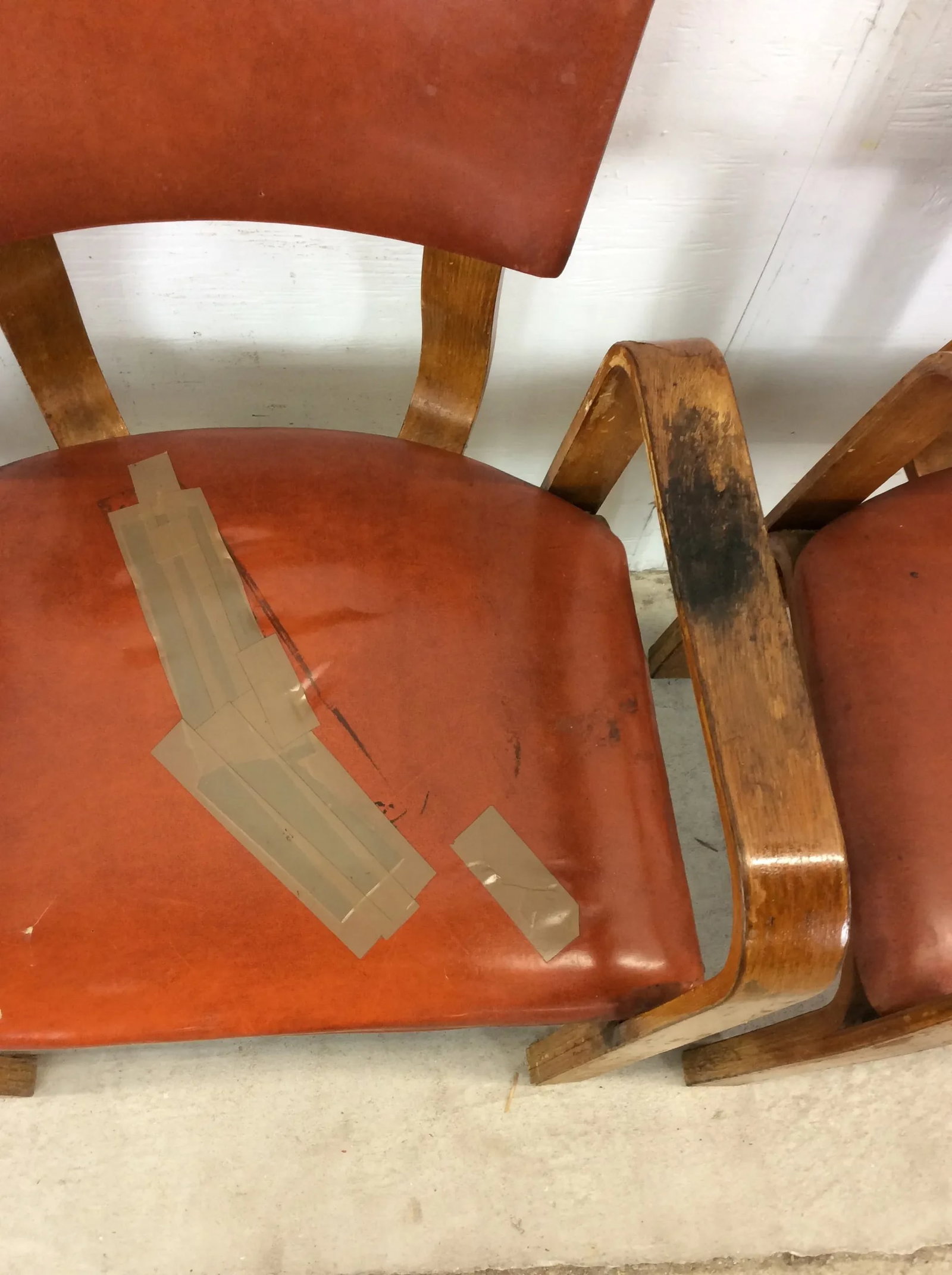 Set of 4 Mid Century Bentwood Dining Chairs Styled After Thonet - 4