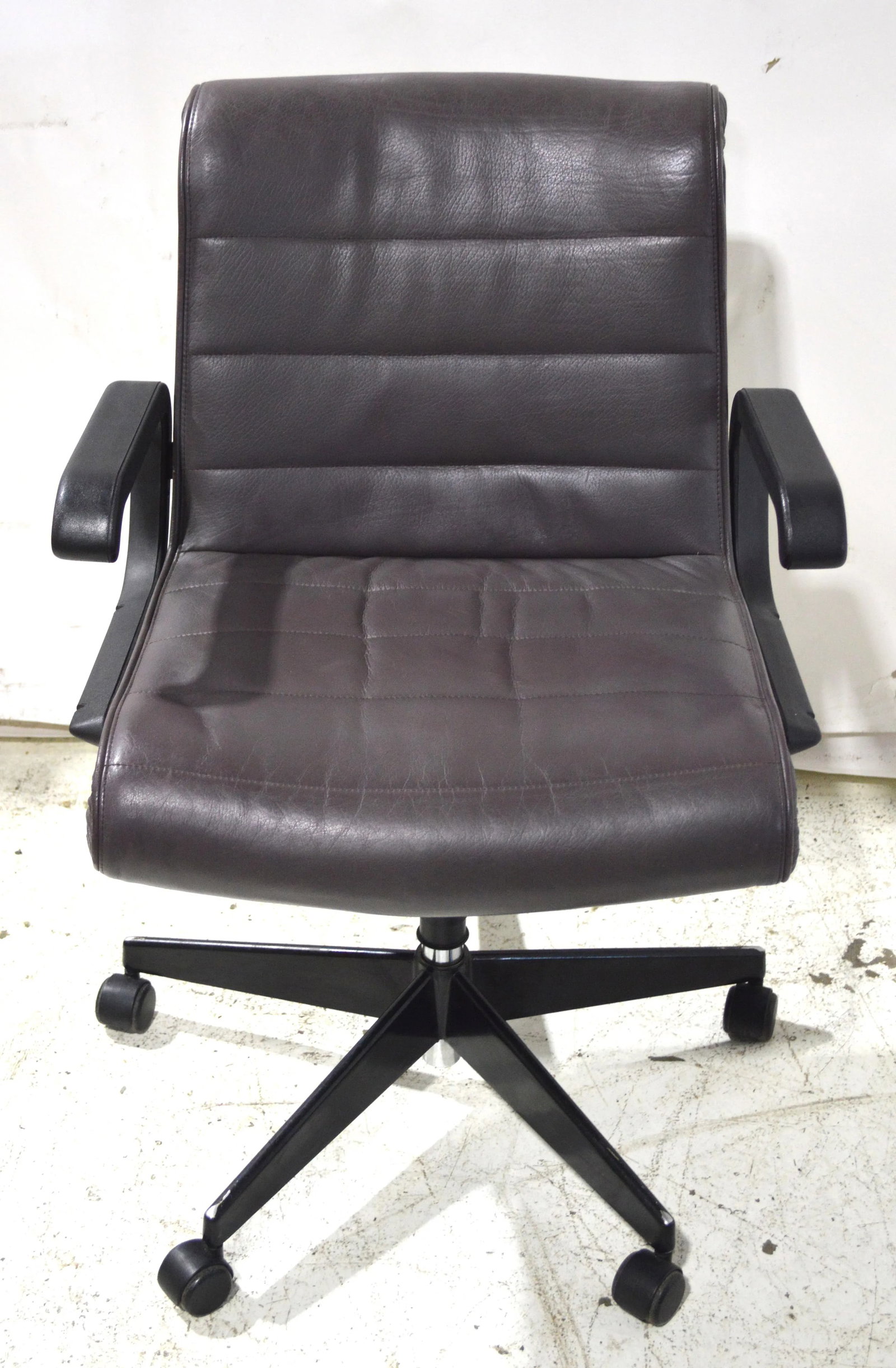 Knoll Richard Sapper Leather Executive Chair - 2