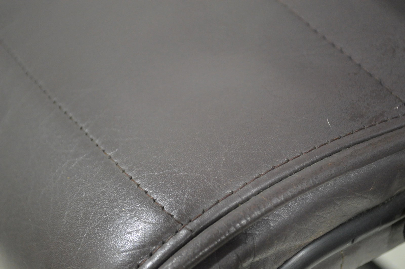Knoll Richard Sapper Leather Executive Chair - 6