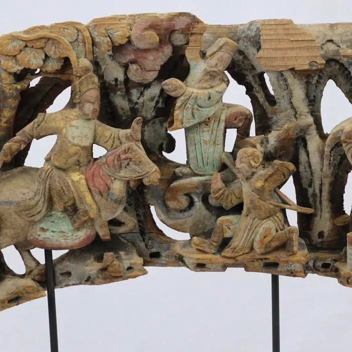 19th Century Chinese Temple Woodcarving With Stand - 2