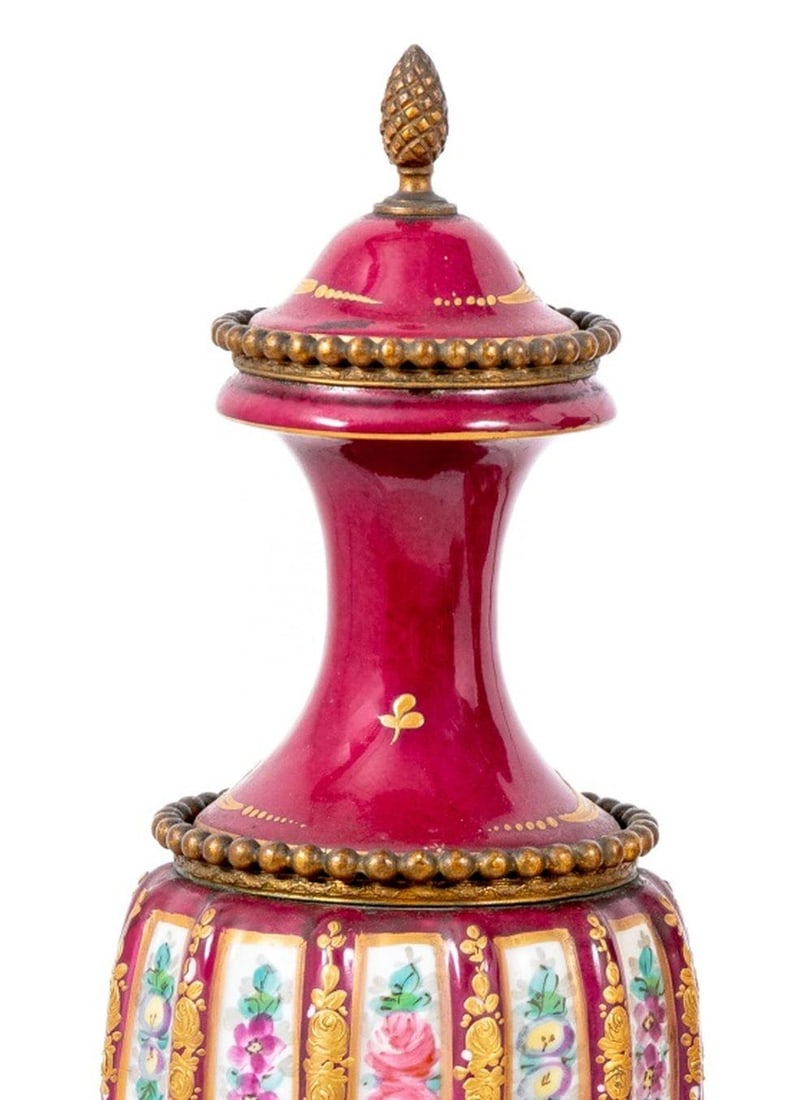 Sevres Rose Du Barry Vases, Pair - 2