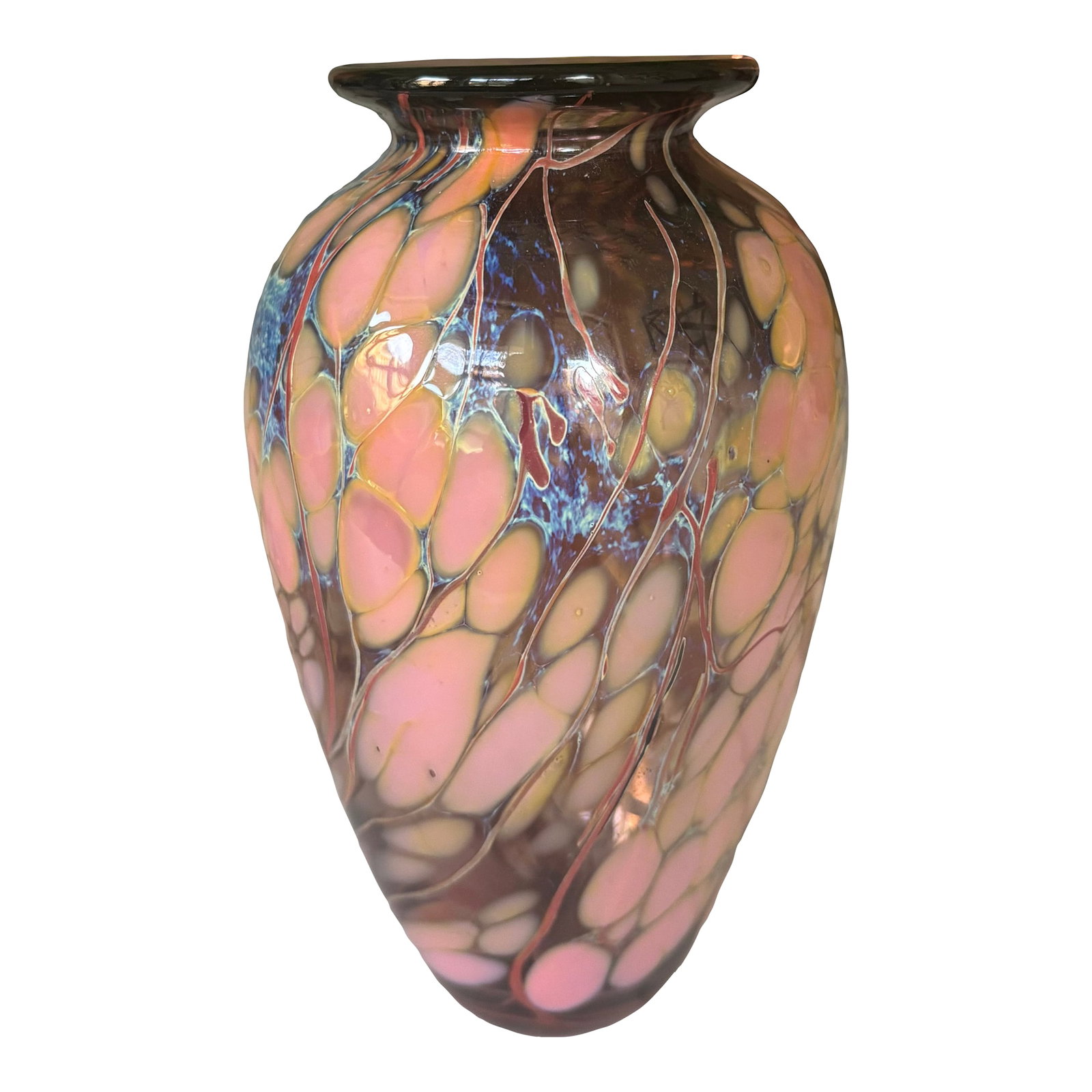 Vintage Studio Hand-Blown Art Glass Vase by Paul Bendzunas: A vibrant handblown studio art glass vase featuring a flowing web of rose-pink and amethyst hues, intersected with fine veining encased in clear glass. The vase has a gently, flared and smooth,