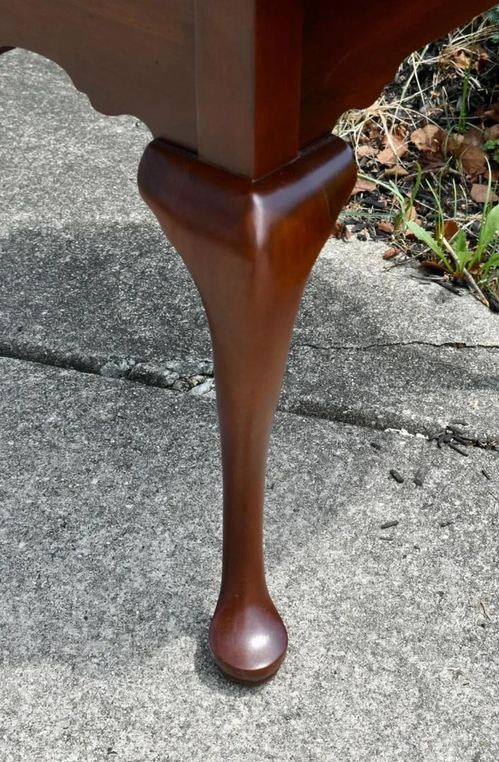 Vintage Nob Creek Oval CherryWood Queen Anne Style Table W/Drawer - 12