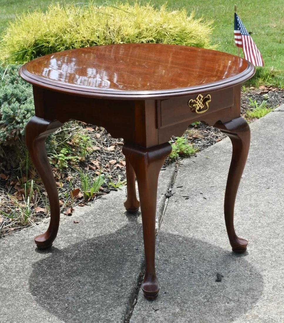Vintage Nob Creek Oval CherryWood Queen Anne Style Table W/Drawer - 2