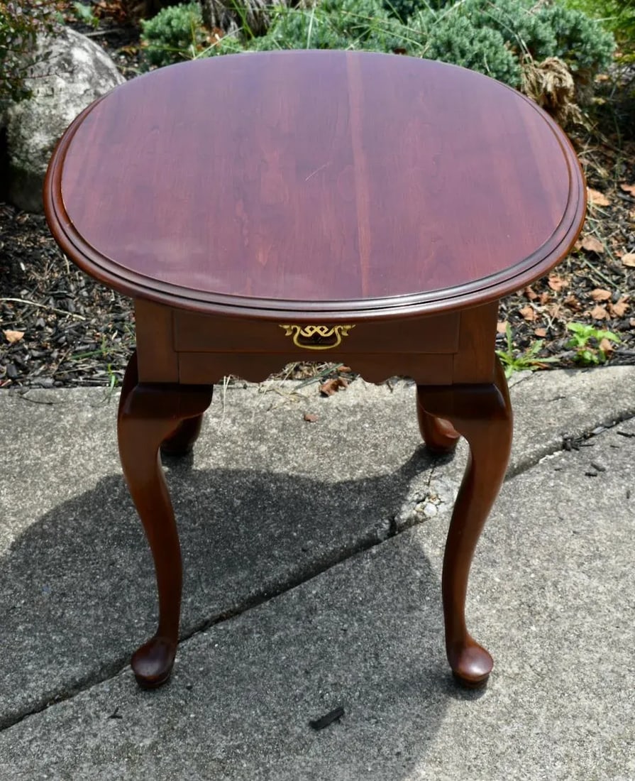 Vintage Nob Creek Oval CherryWood Queen Anne Style Table W/Drawer - 4