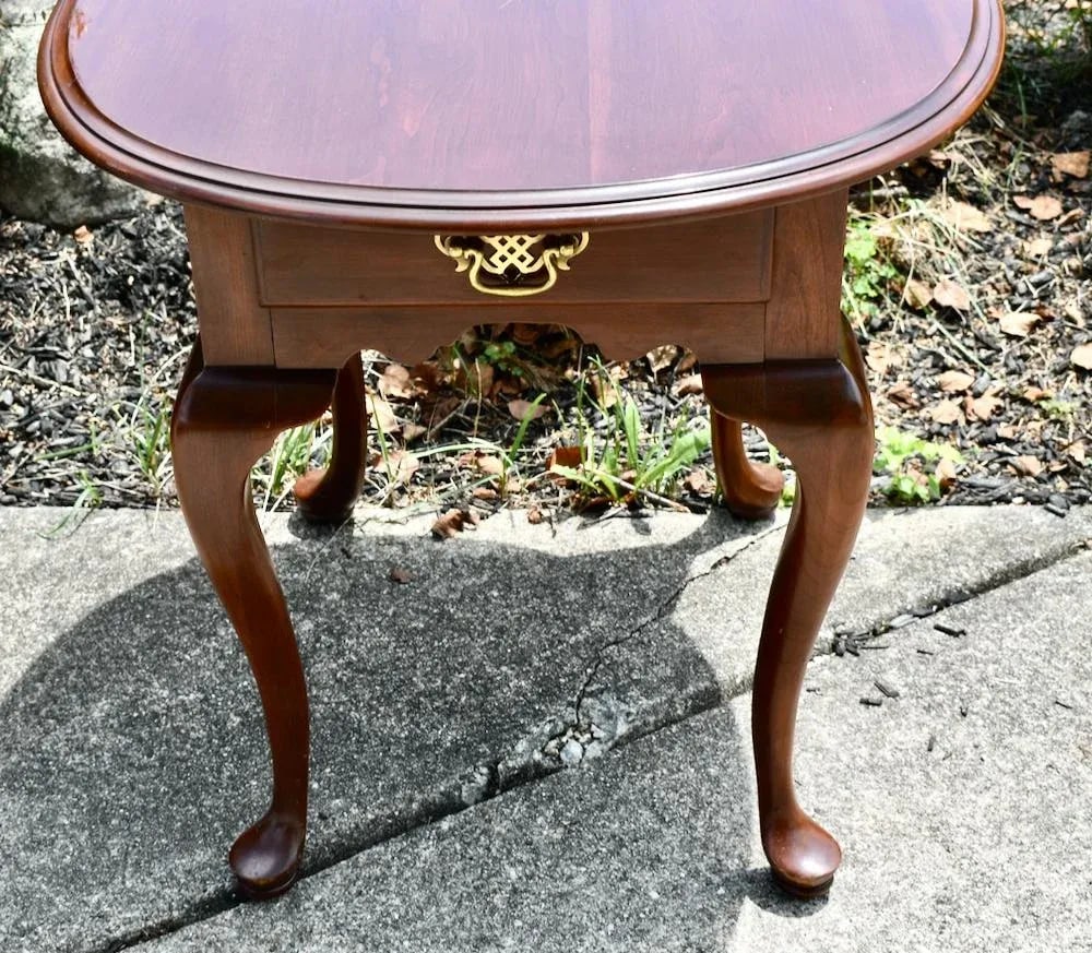 Vintage Nob Creek Oval CherryWood Queen Anne Style Table W/Drawer - 9