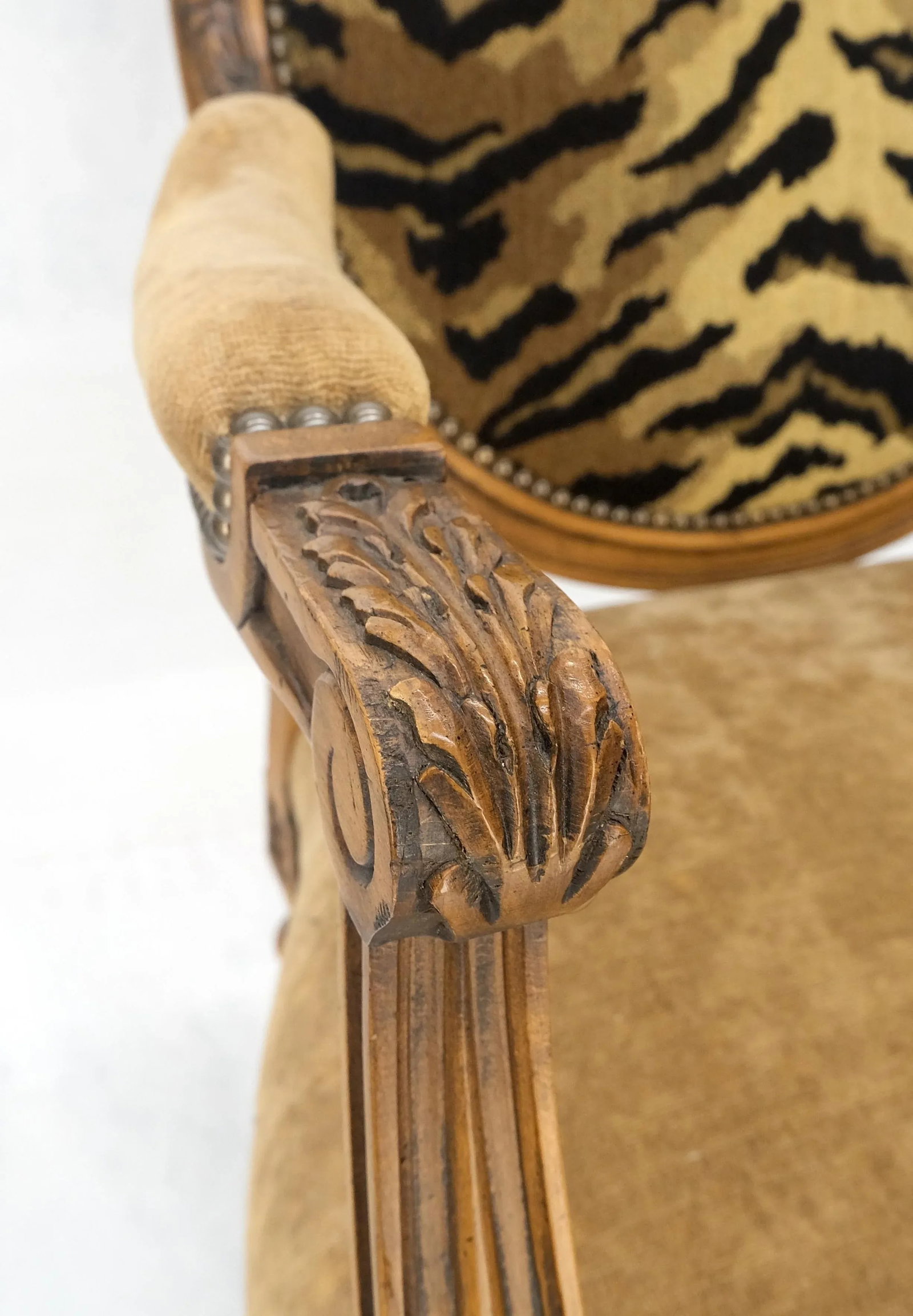 1960s Carved Round Tiger Upholstery Back Camel Mohair Seat French Arm Chair - 4