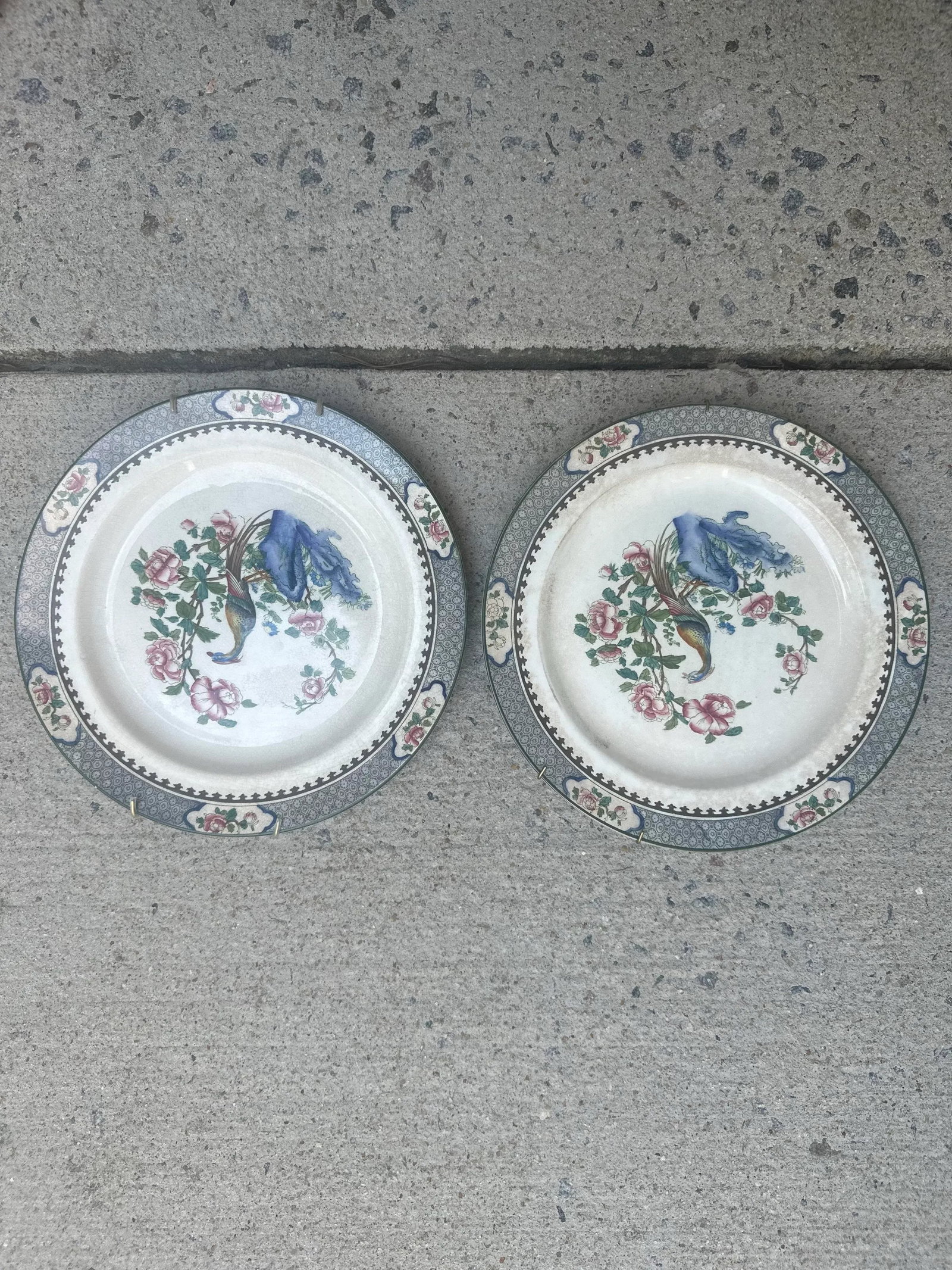 Antique Chinoiserie Plates, a Pair - 3