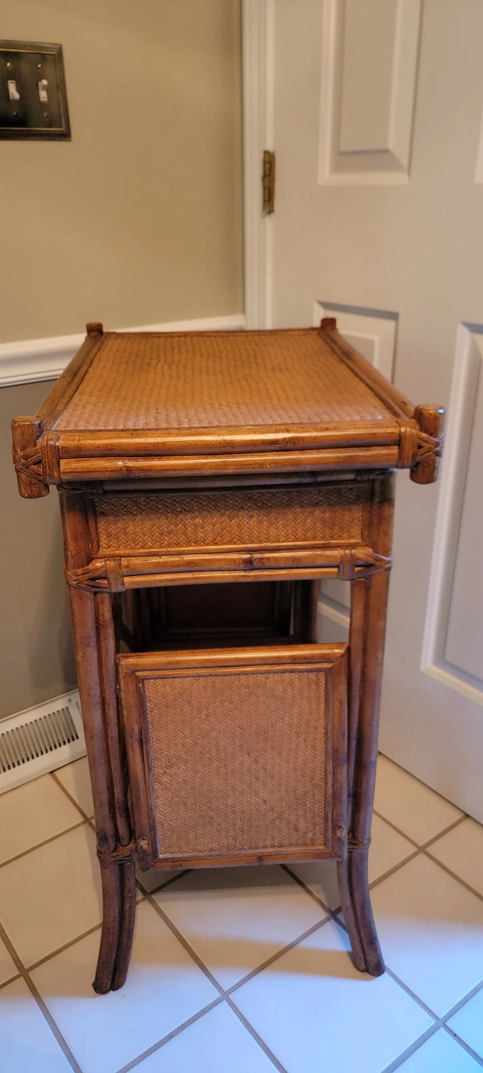 1920s Art Deco Bamboo and Rattan Side Table - 3