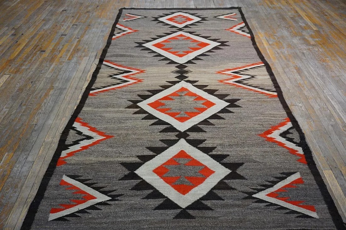 Early 20th Century Navajo rug ( 5'6" x 9'9" - 168 x 298 ) - 2