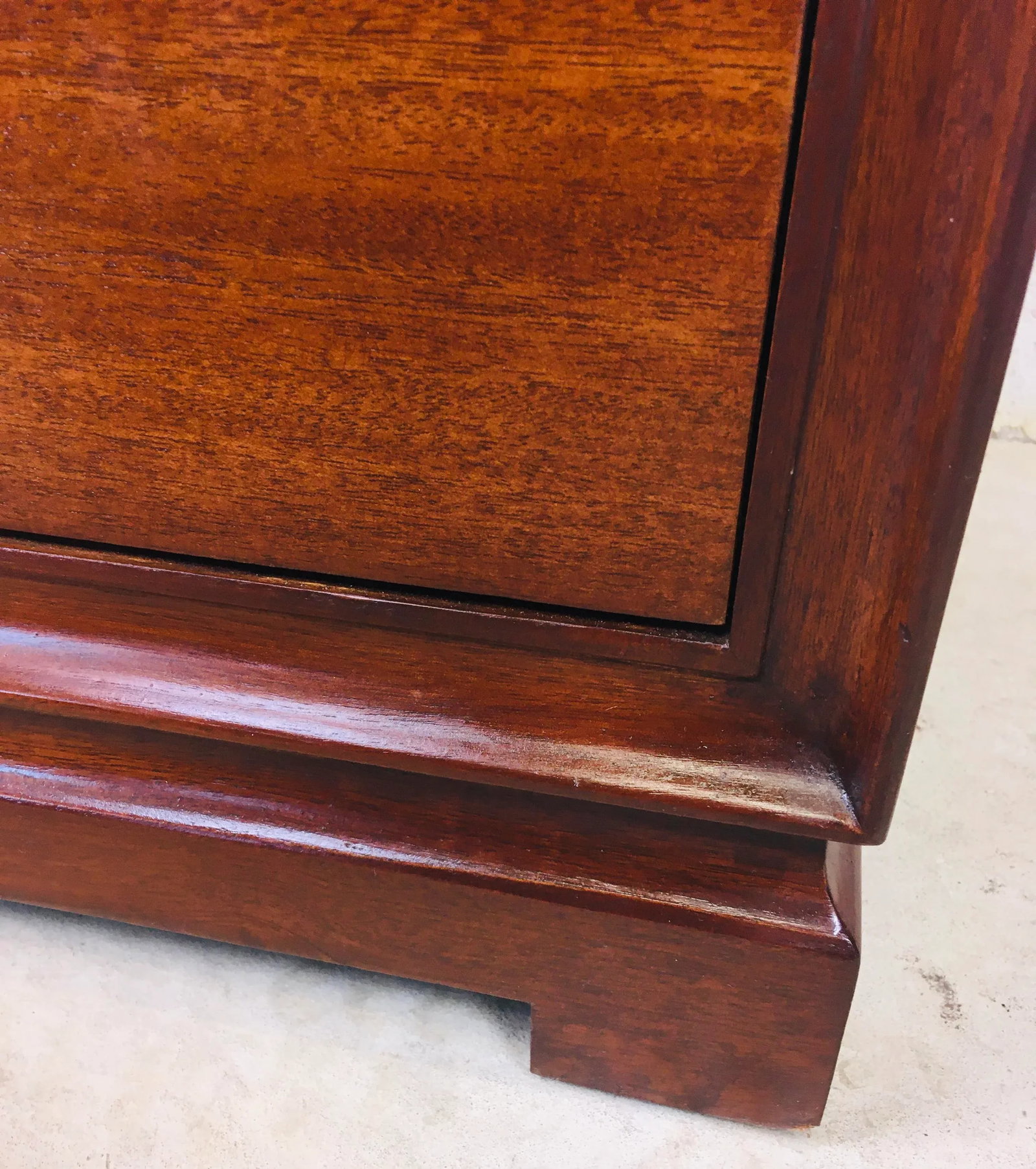 1960s Mid Century Modern Mahogany Chest of Drawers - 2