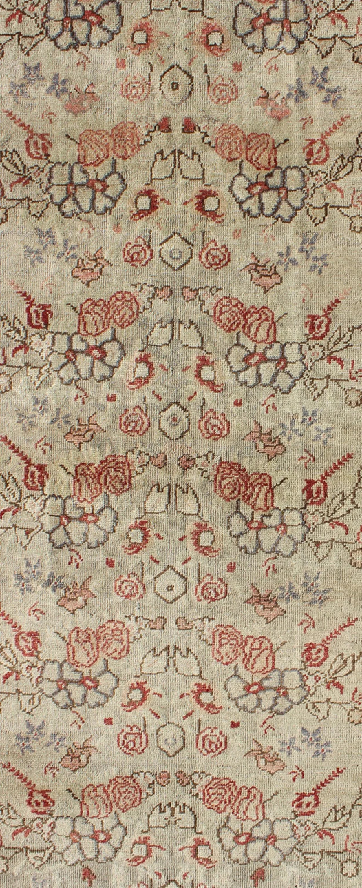 Vintage Turkish Oushak Rug With Pale Cream Field and Soft Rose Border - 3