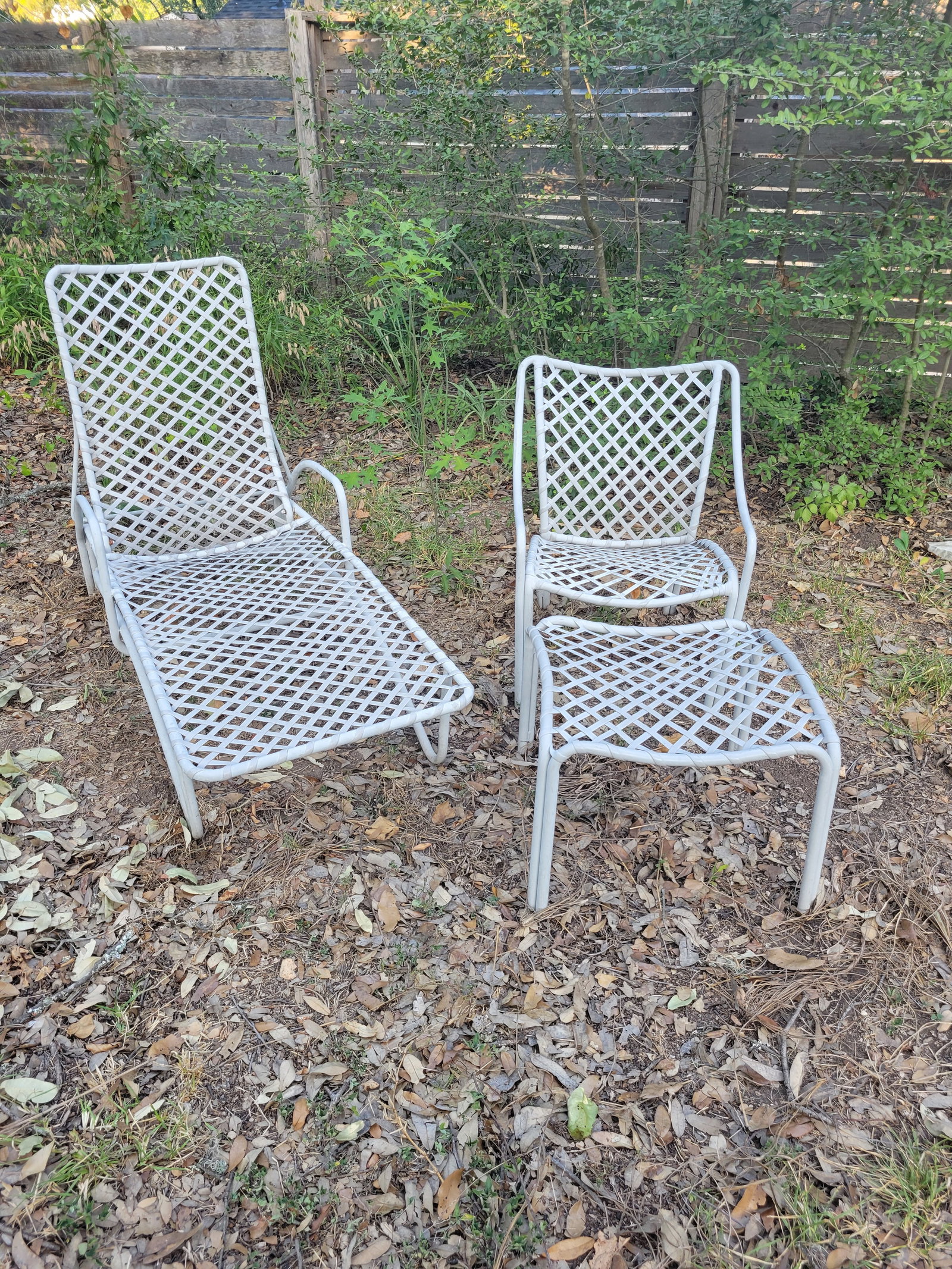 1970s Brown Jordan Tamiami Chaise, Lounge Chair and Foot Stool in Gray - 2