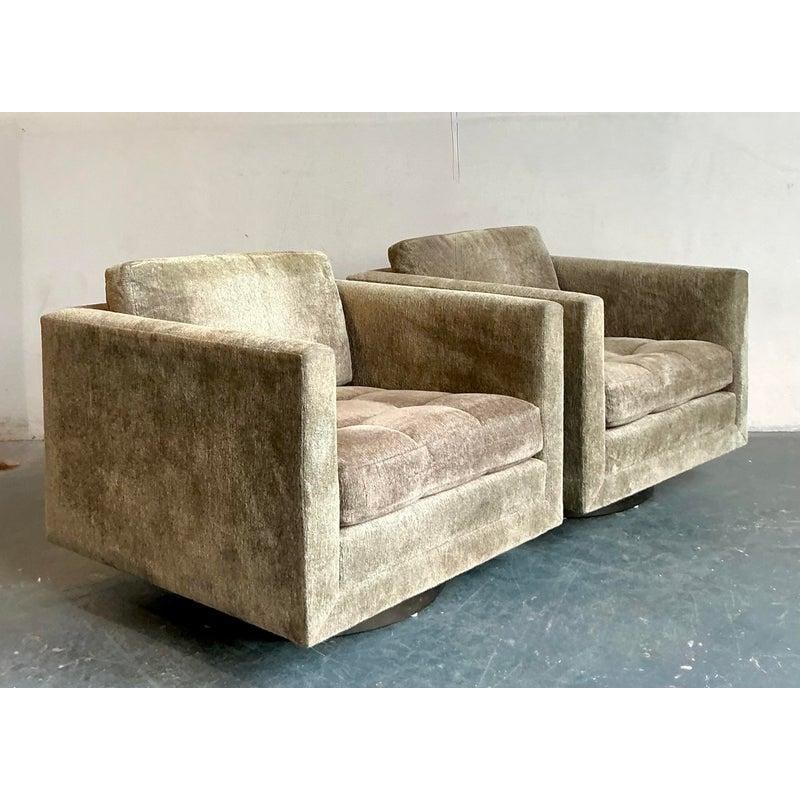 Vintage Boho Harvey Probber Swivel Chairs - A Pair - 6