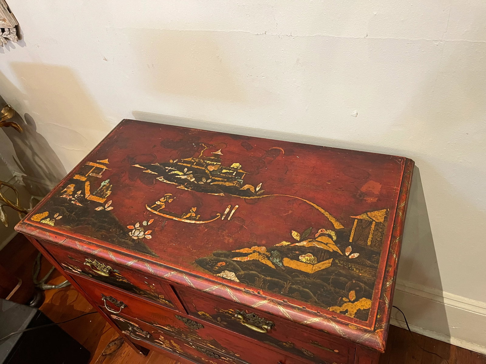 Chinoiserie Decorated Chest of Drawers - 3