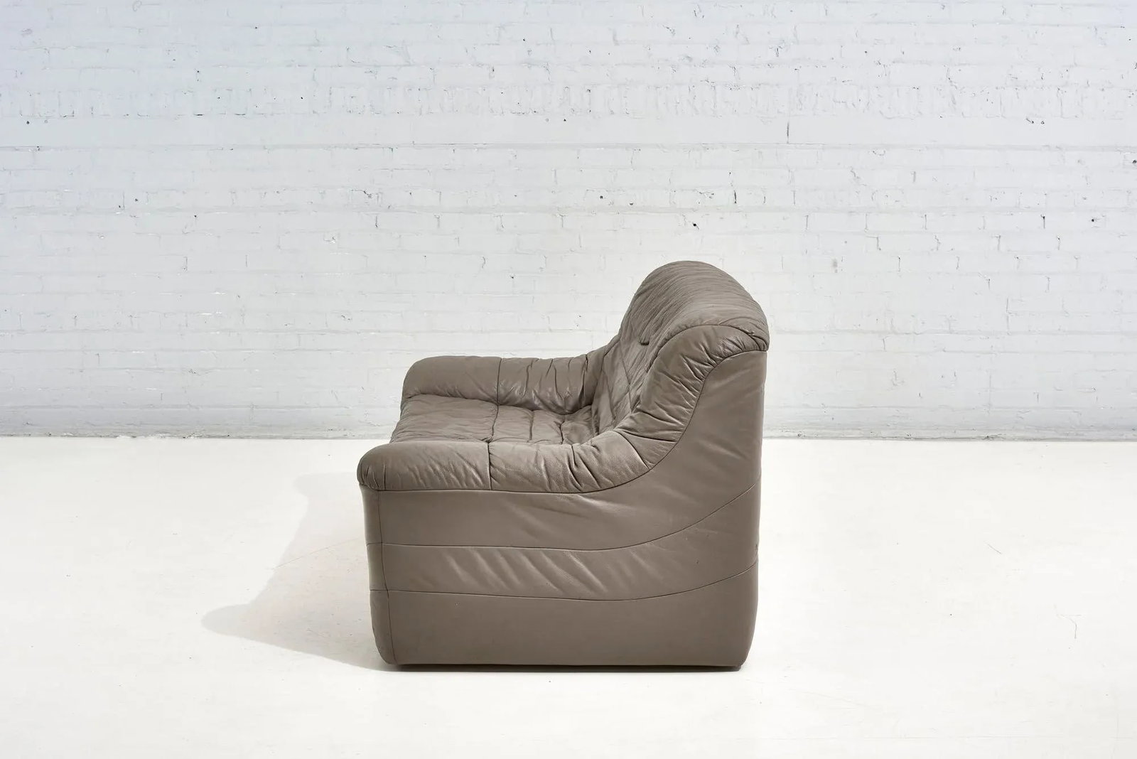 1970s Leather Settee - 5