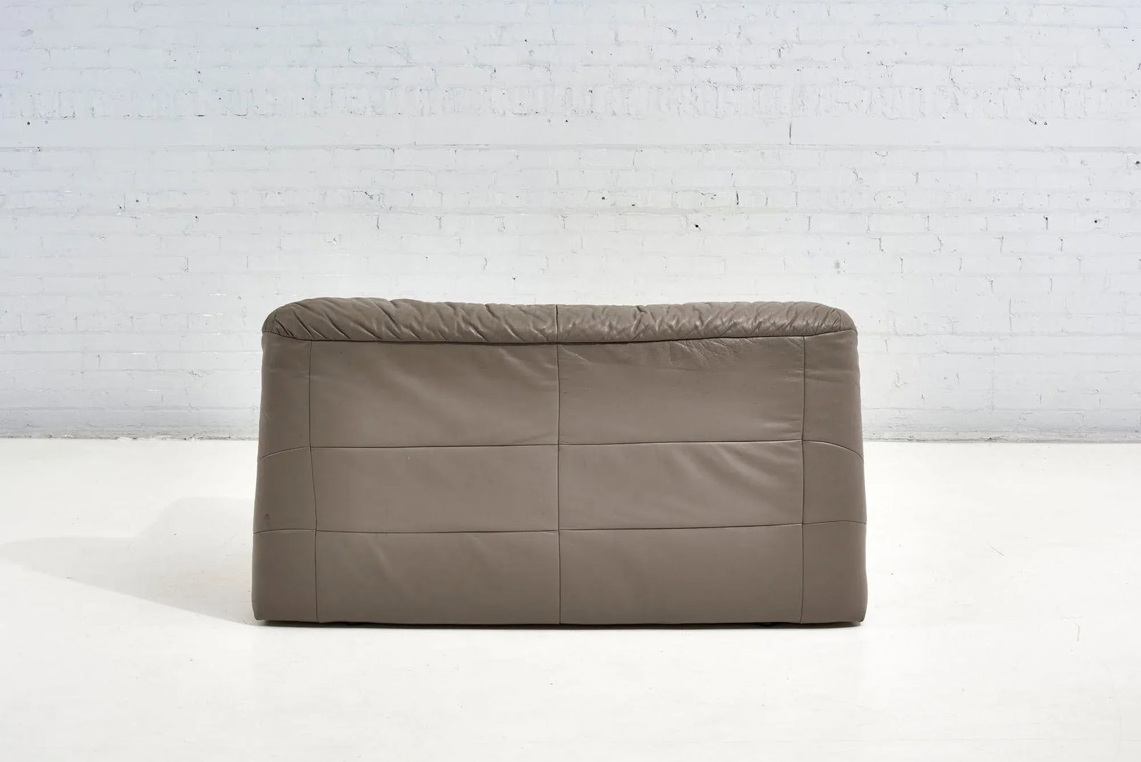 1970s Leather Settee - 7