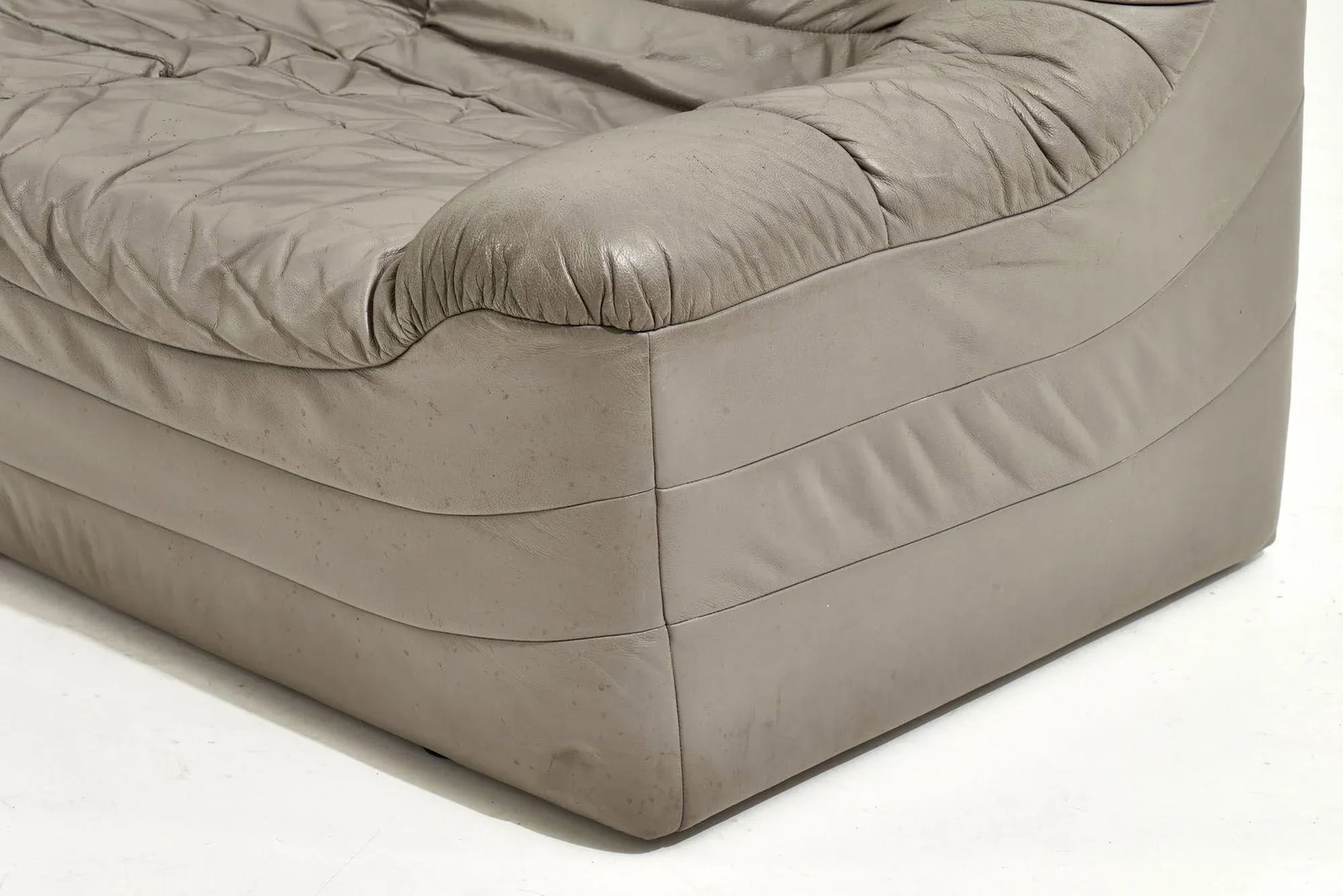 1970s Leather Settee - 8