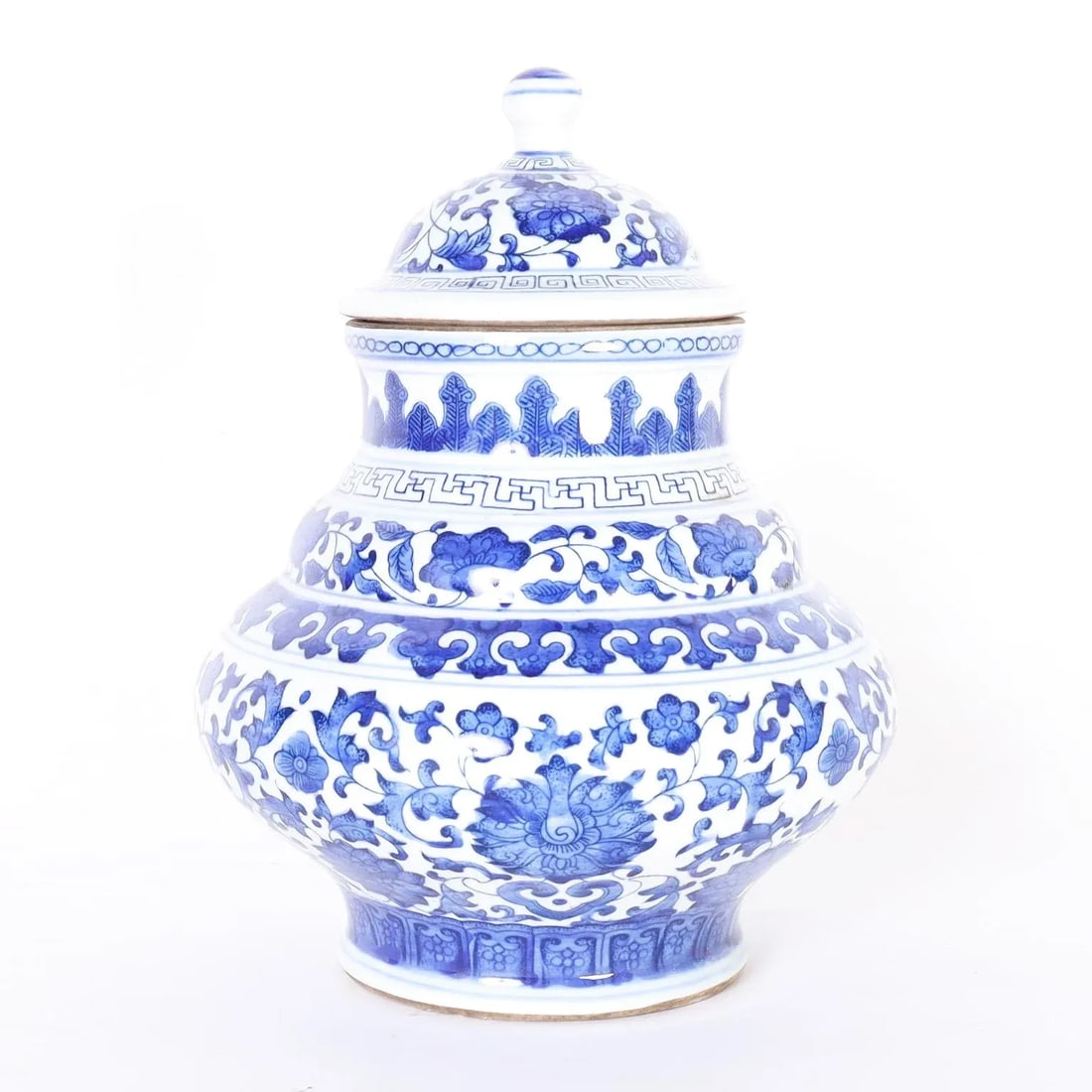 Pair of Blue and White Porcelain Lidded Urns - 4
