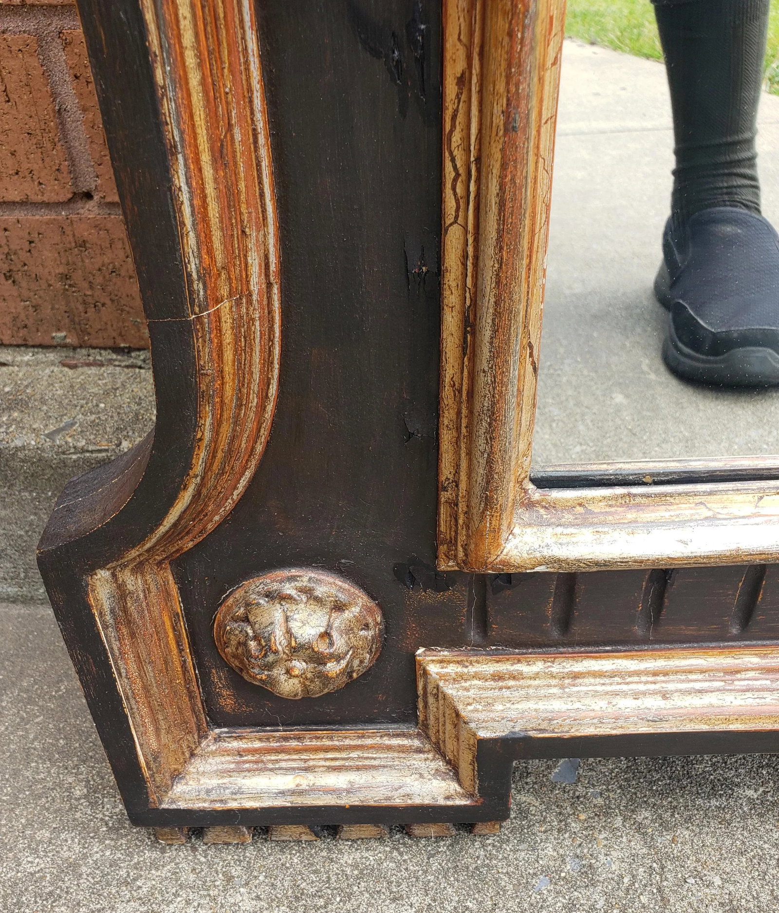 Louis XVI Style Ebonized and Gilt Gesso Decorated Mirror - 7