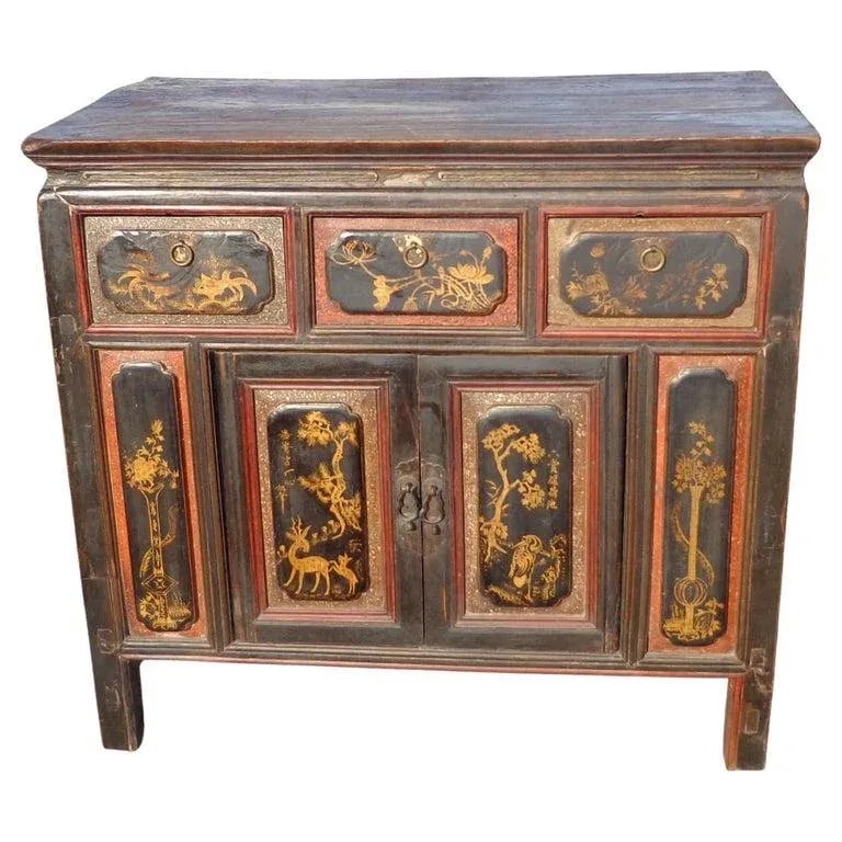 Early 19th Century Antique Qing Dynasty Paneled Chinese Cabinet - 7
