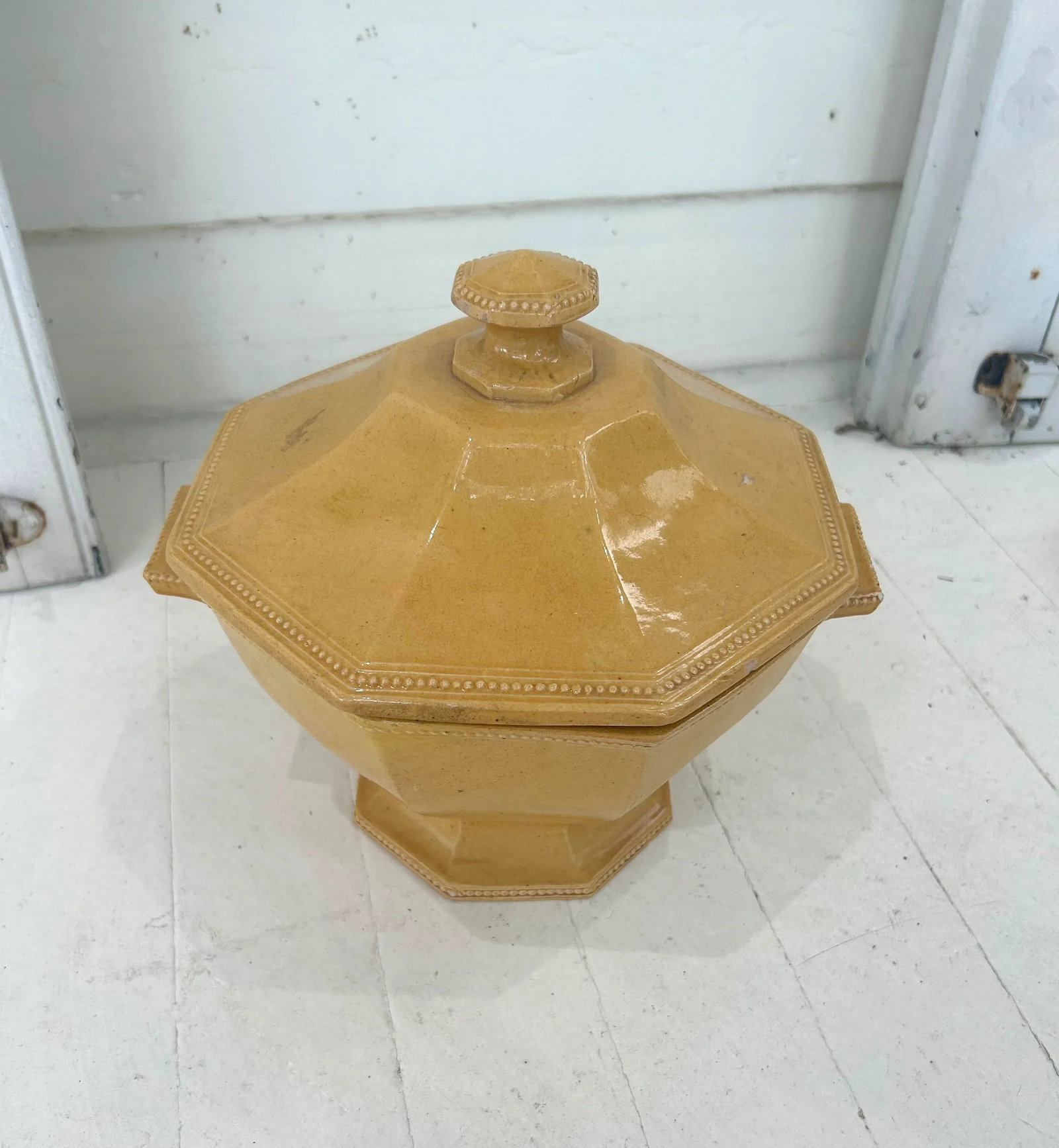 Large Late 19th Century Set of French Directoire Style Ceramic Dishes and Serving Pieces- 64 Pieces - 2