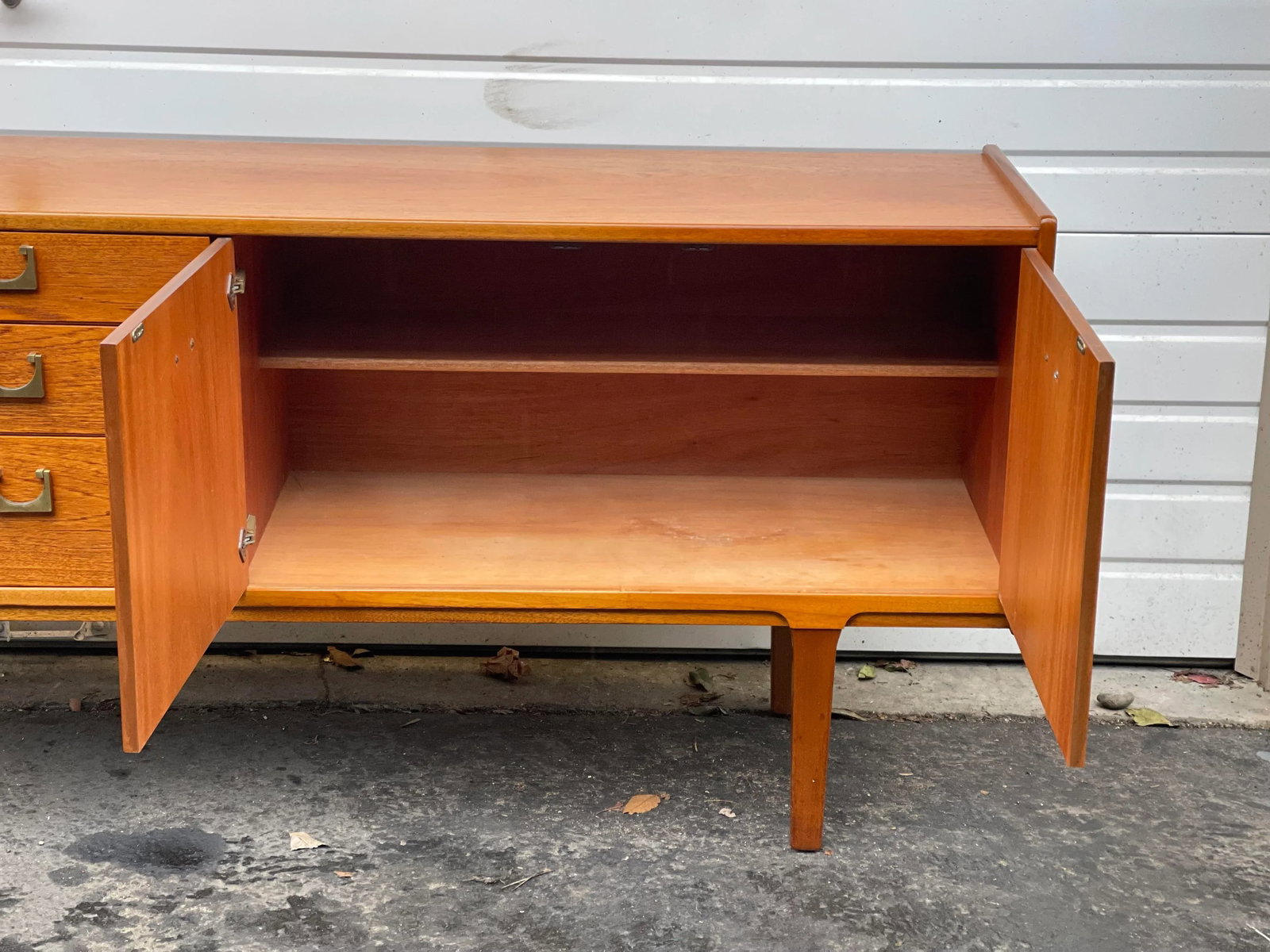 1970s Vintage Mid Century Modern Credenza. Uk Import. - 5