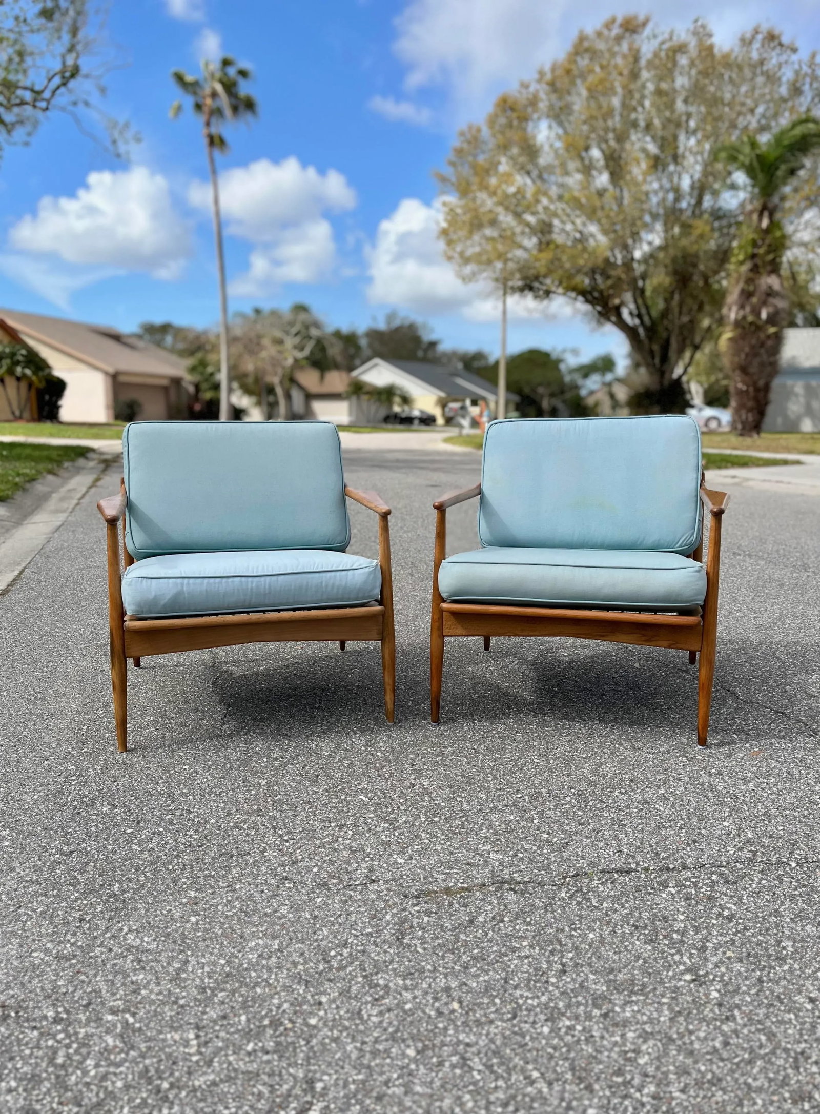 Pair of Rail-Back Lounge Chairs in the Style of Viko Baumritter | Mid Century Modern - 3