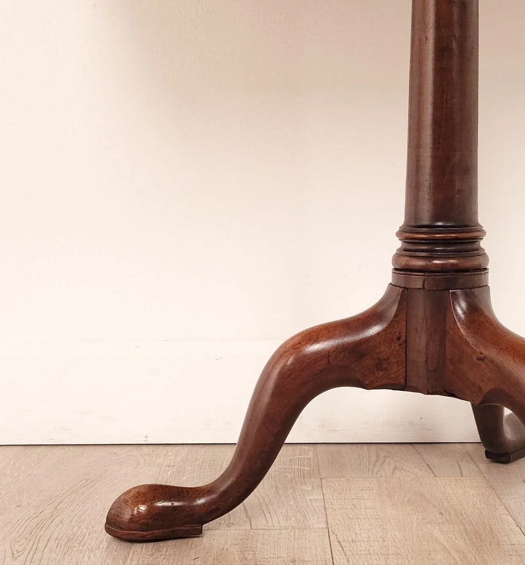 George III Tilt Top Mahogany Rectangular Tea Table, Circa 1790 - 4