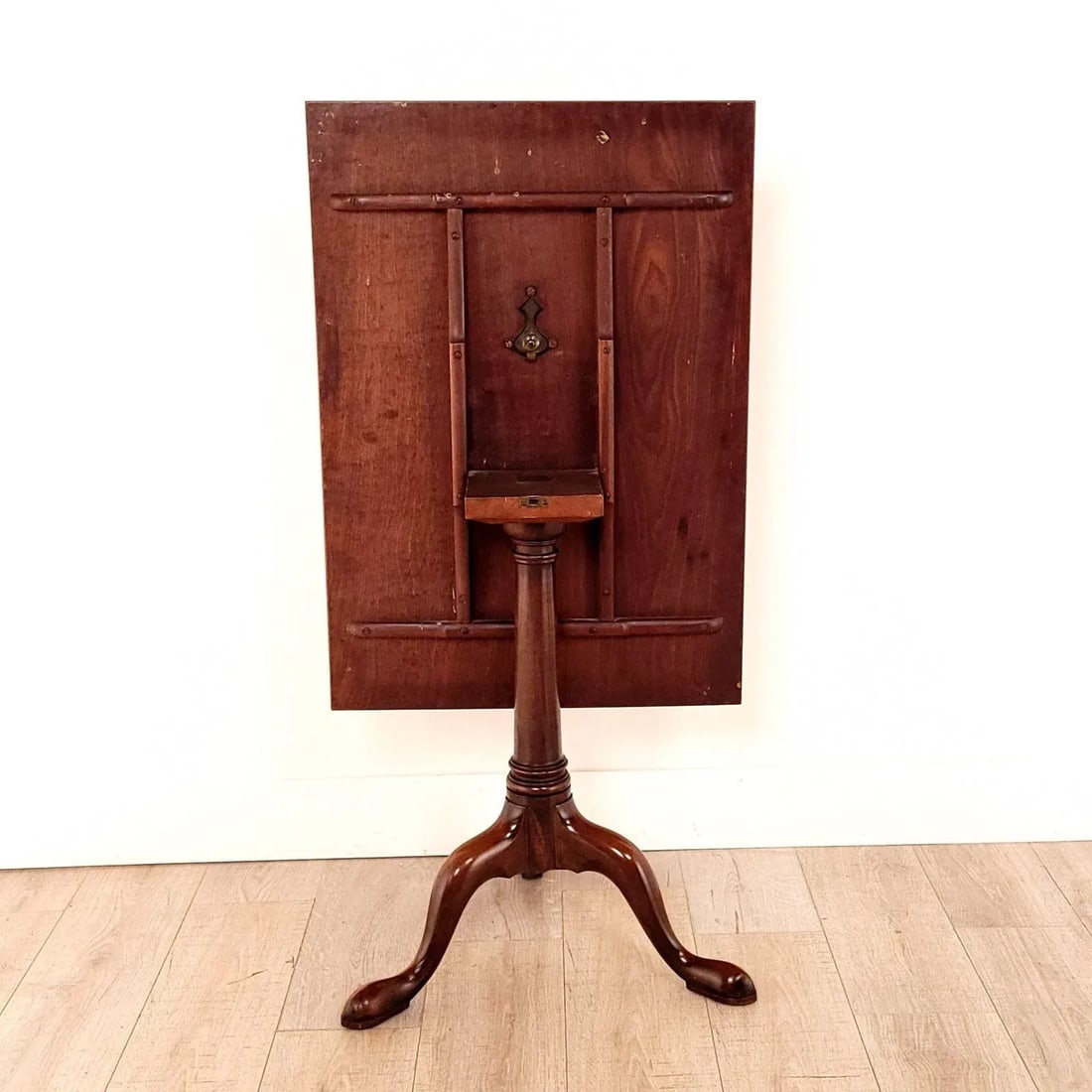 George III Tilt Top Mahogany Rectangular Tea Table, Circa 1790 - 7