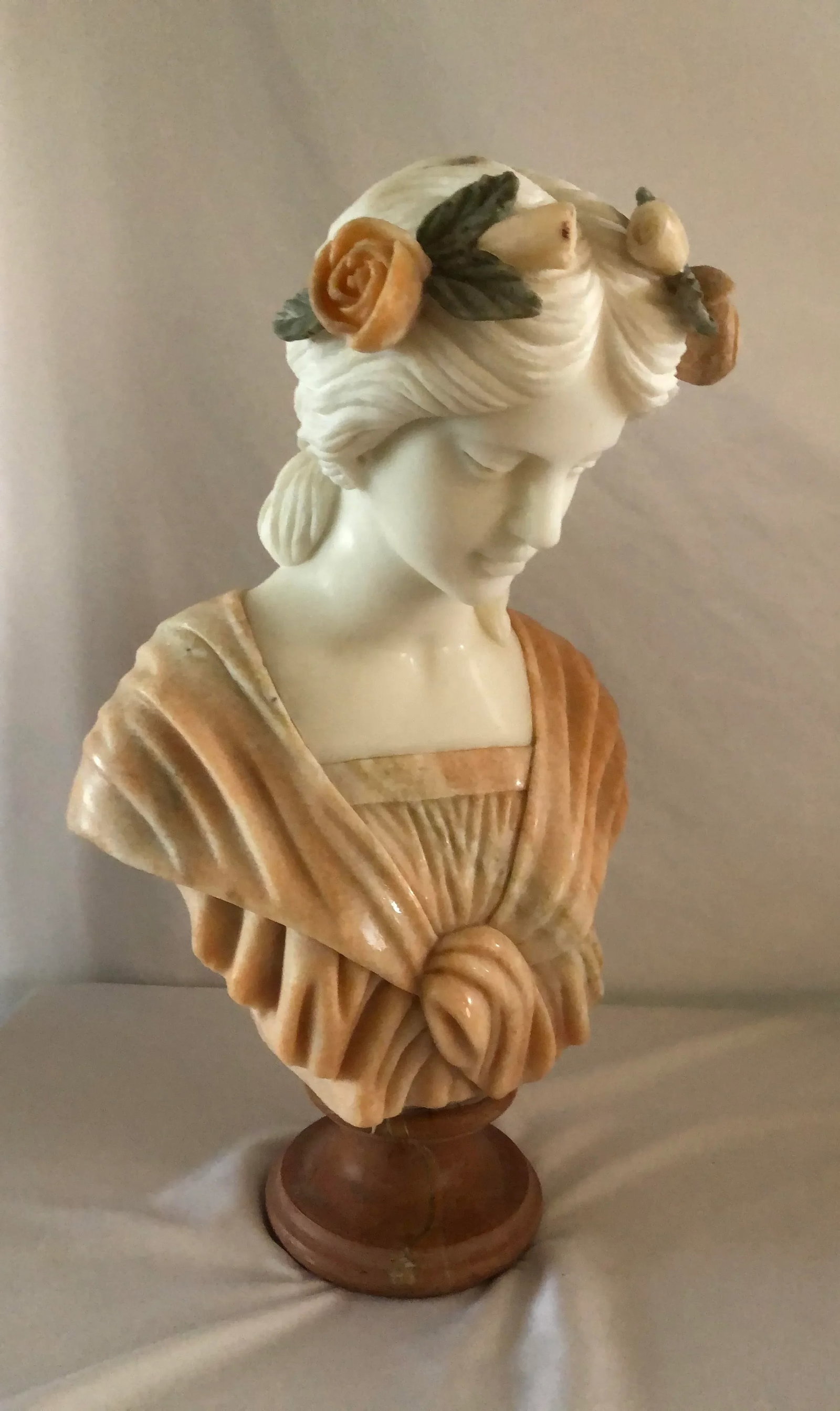 Early 20th Century Italian Art Nouveau Bust of a Maiden - 2