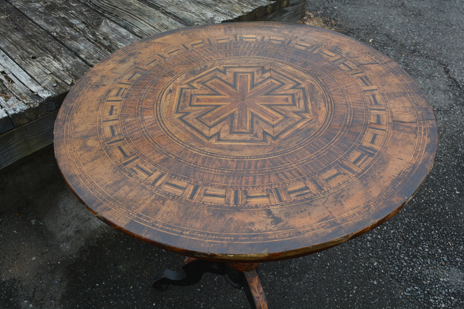 Tripod Pedestal Gueridon Table Marquetry and Mixed Wood, Italy 19th Century - 2