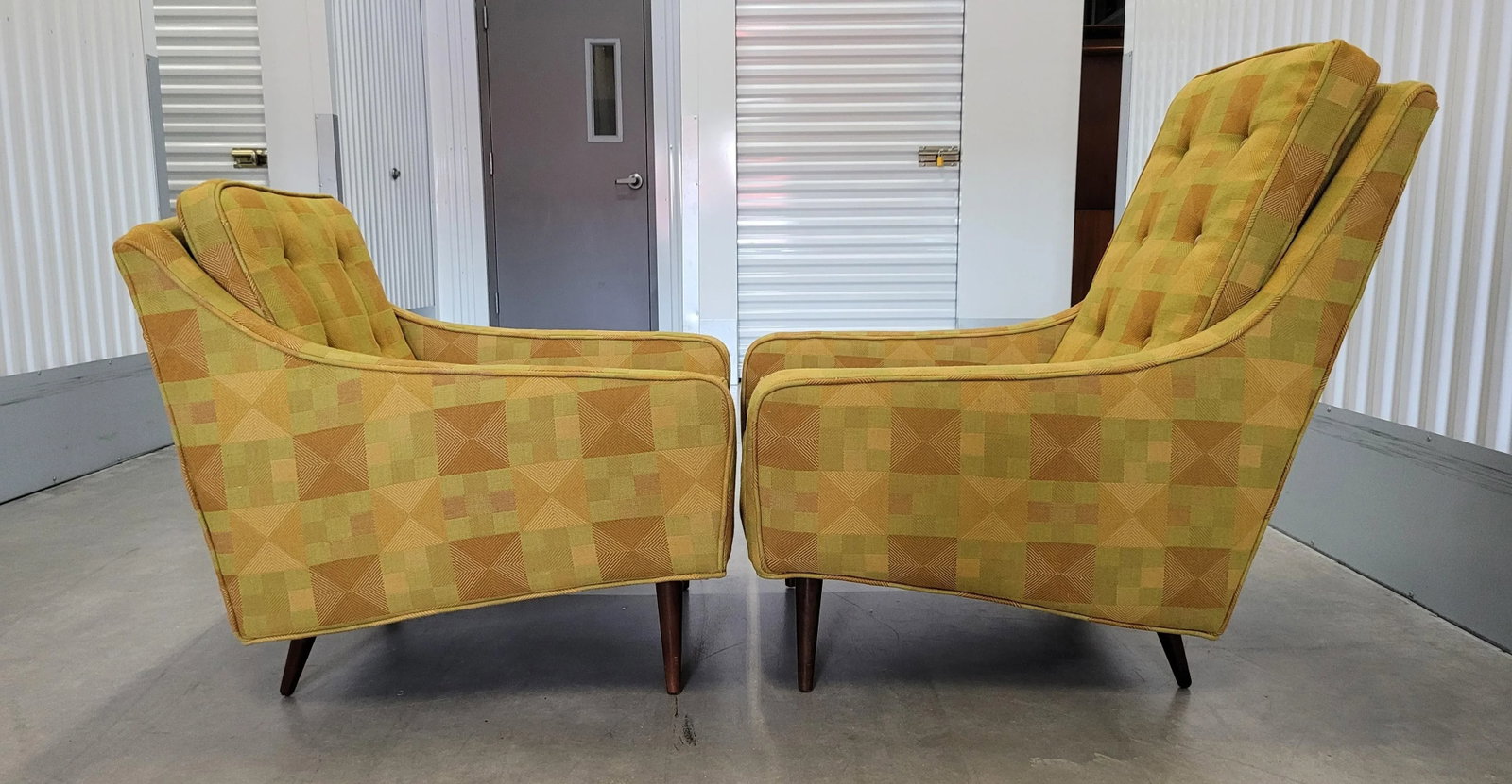 Mid Century Lounge Chairs by Milo Baughman - 3 Pieces - 4