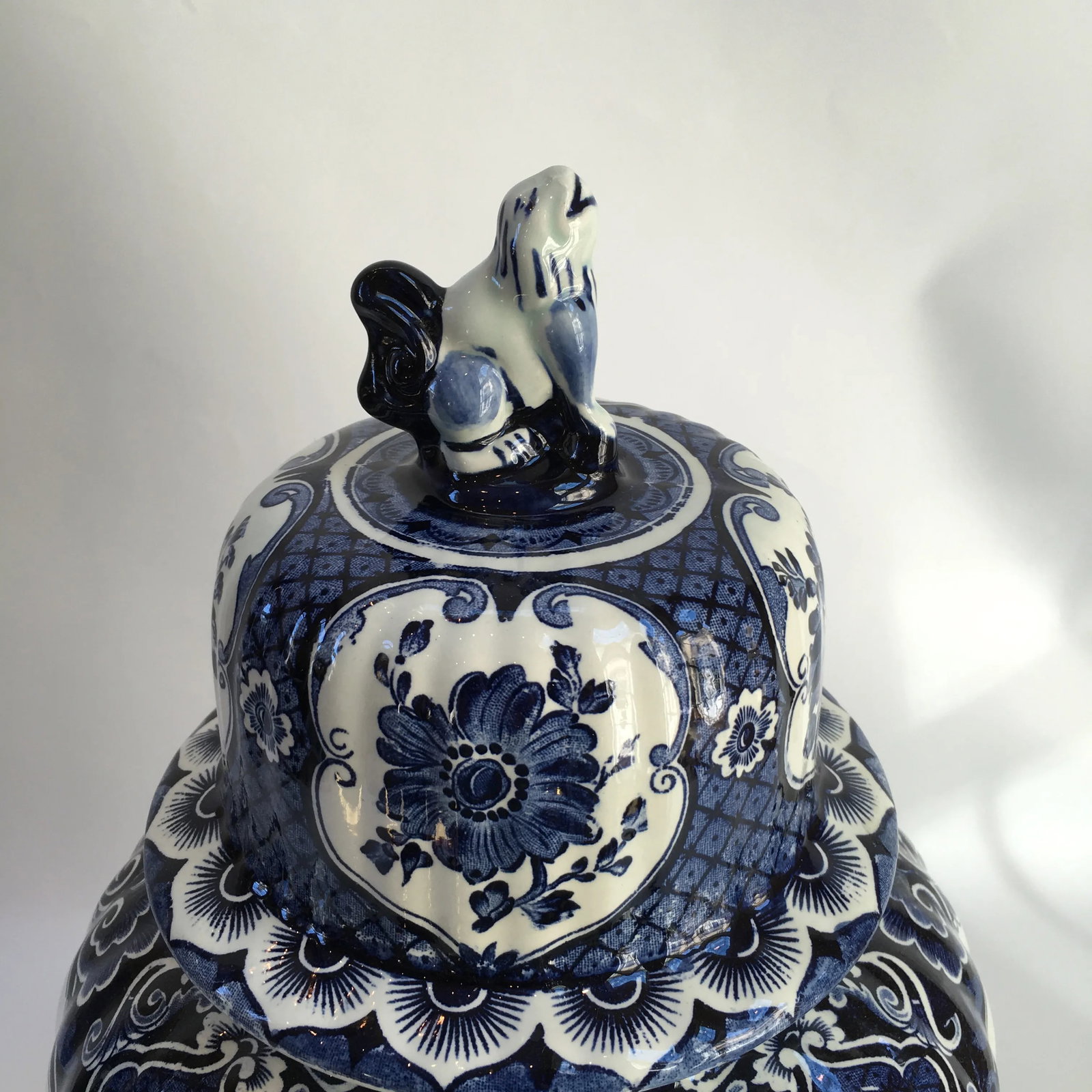 Vintage Delft Foo Dog Topped Ginger Jar - 2