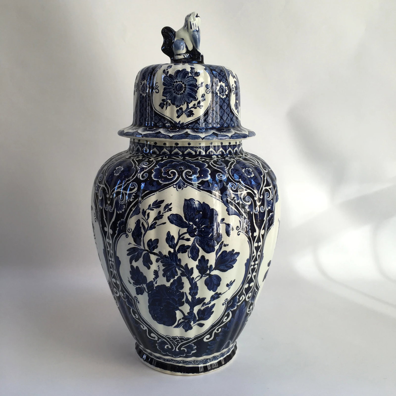 Vintage Delft Foo Dog Topped Ginger Jar - 8