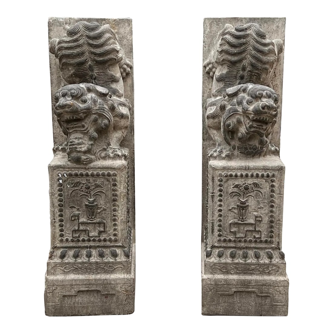 Chinese Pair Gray Stone Fengshui Foo Dogs Lions Door Block Statue: This is a pair of traditional Chinese door block statues at the front door. They have a Fengshui purpose as well as a door base of wooden doors. It is a charming meaningful Fengshui statue at the