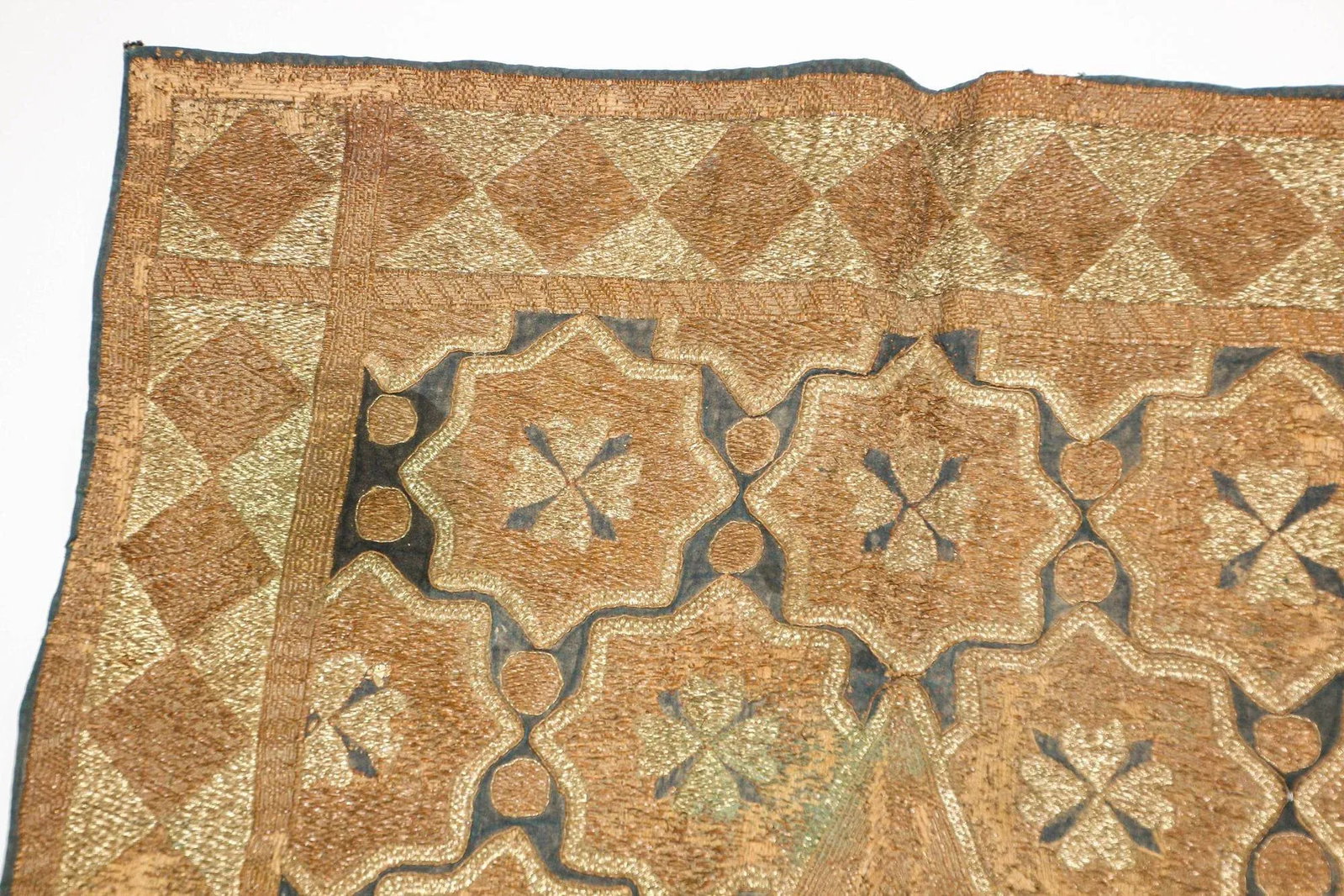 19th Century Islamic Art Ottoman Metallic Threads Arched Fragment Textile - 3
