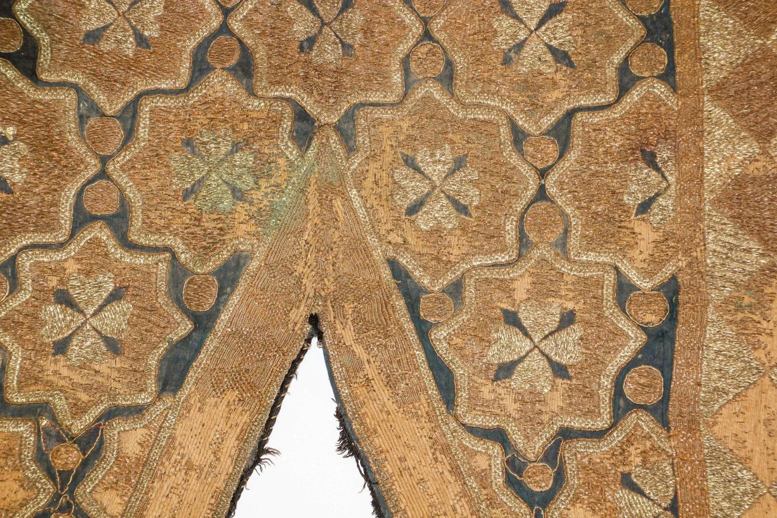 19th Century Islamic Art Ottoman Metallic Threads Arched Fragment Textile - 5