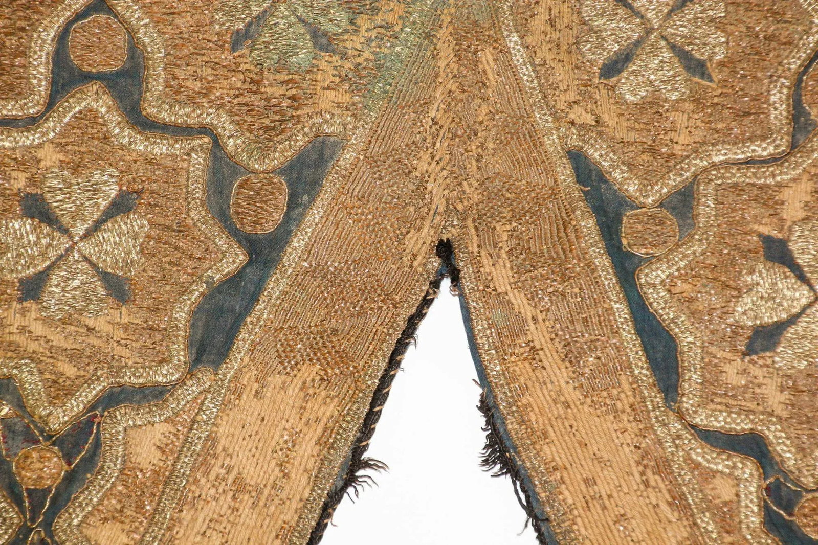 19th Century Islamic Art Ottoman Metallic Threads Arched Fragment Textile - 9