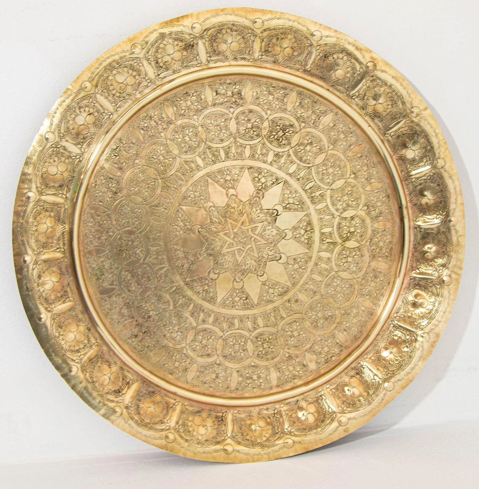 Antique Middle Eastern Round Brass Tray Islamic Moorish Style 23.5 In. Diameter - 3