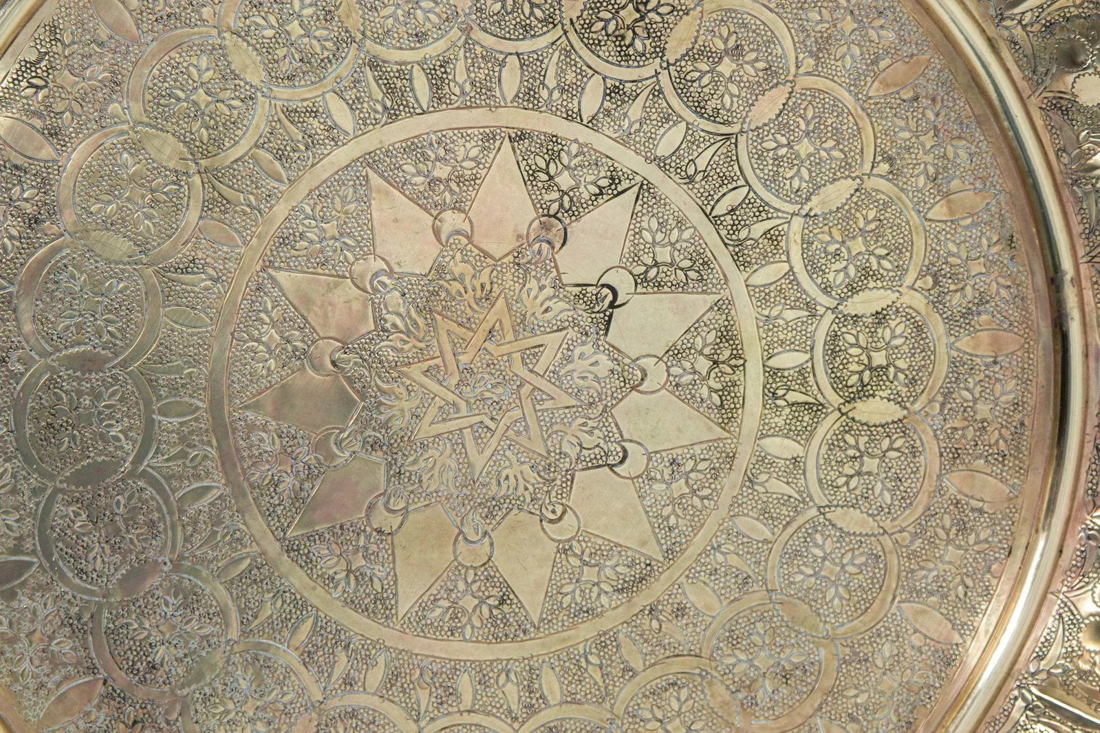 Antique Middle Eastern Round Brass Tray Islamic Moorish Style 23.5 In. Diameter - 4