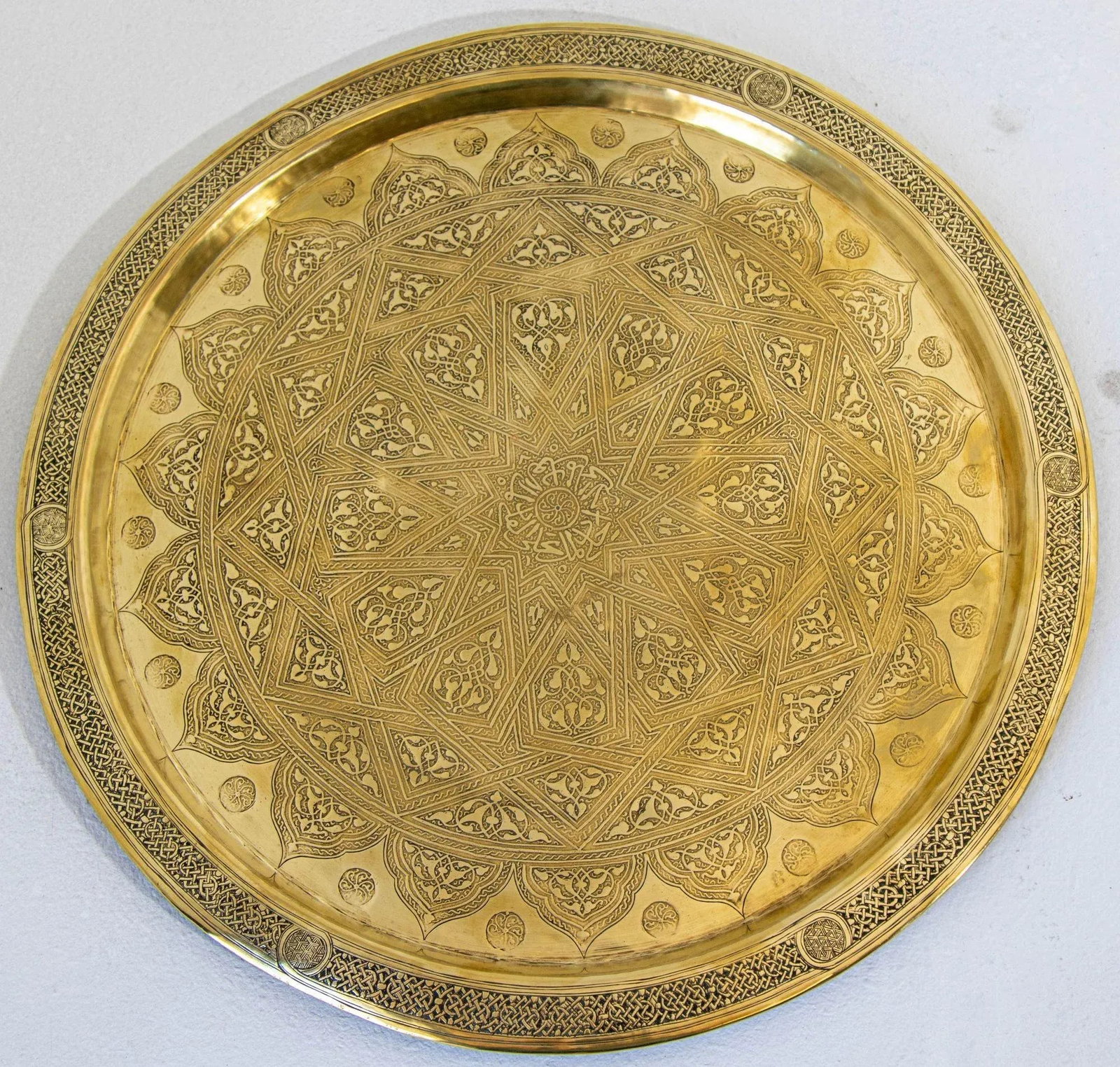 19th Century Mughal Indo Persian Fine Antique Brass Round Tray 17 In - 3