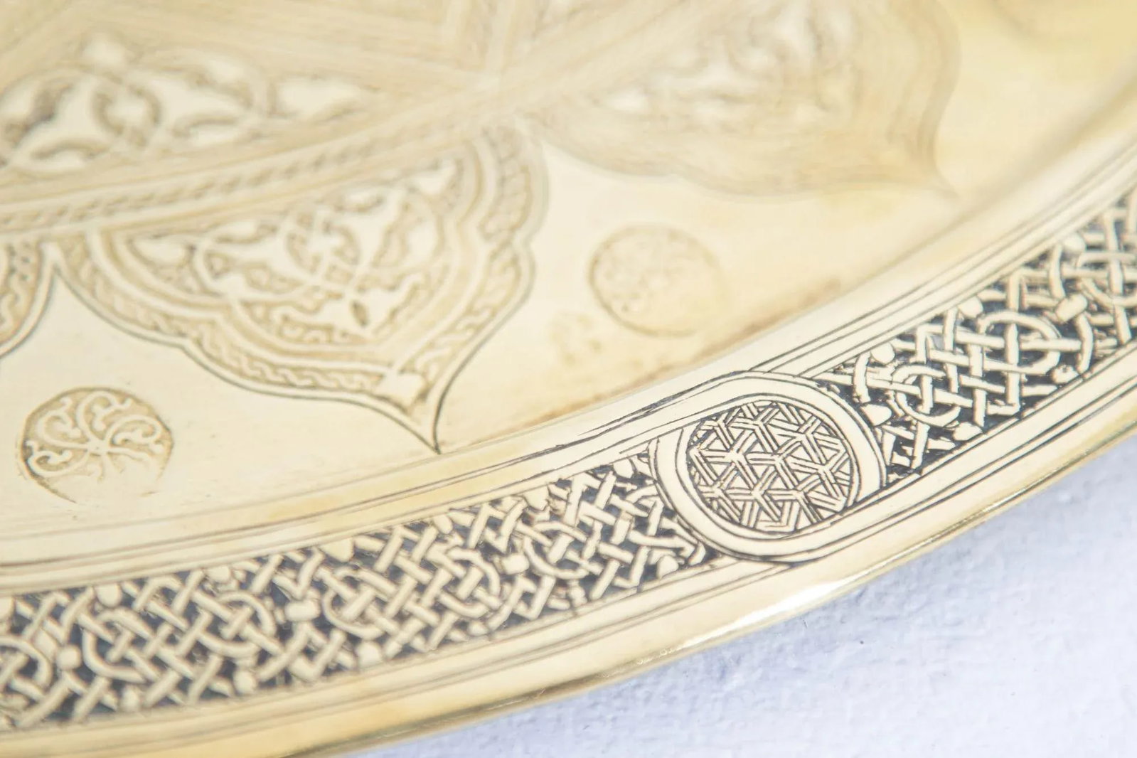 19th Century Mughal Indo Persian Fine Antique Brass Round Tray 17 In - 7