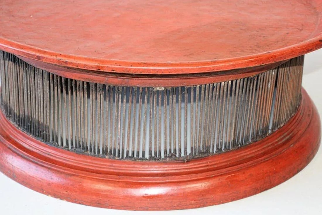 1940s Burmese Lacquered Red Tray Large Size Bamboo Thai Stand - 2