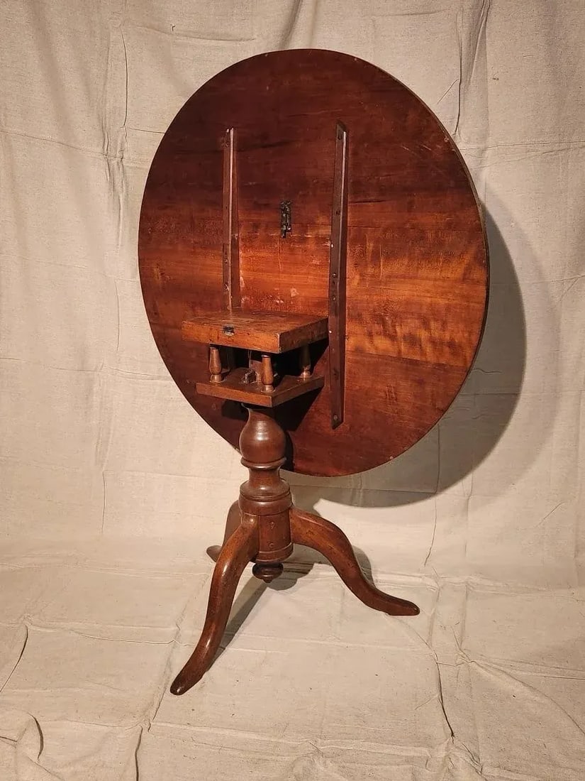 Mid 18th Century Antique Tilt Top Bird Cage Table - 7