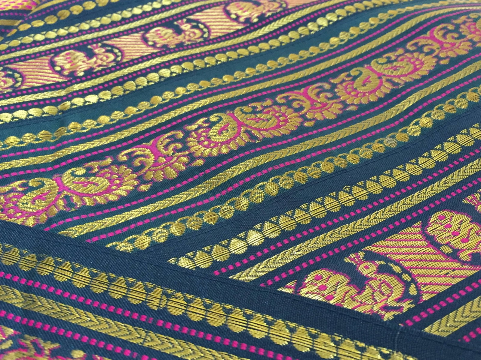 Vintage Indian Green Bed Cover Patchwork - 7