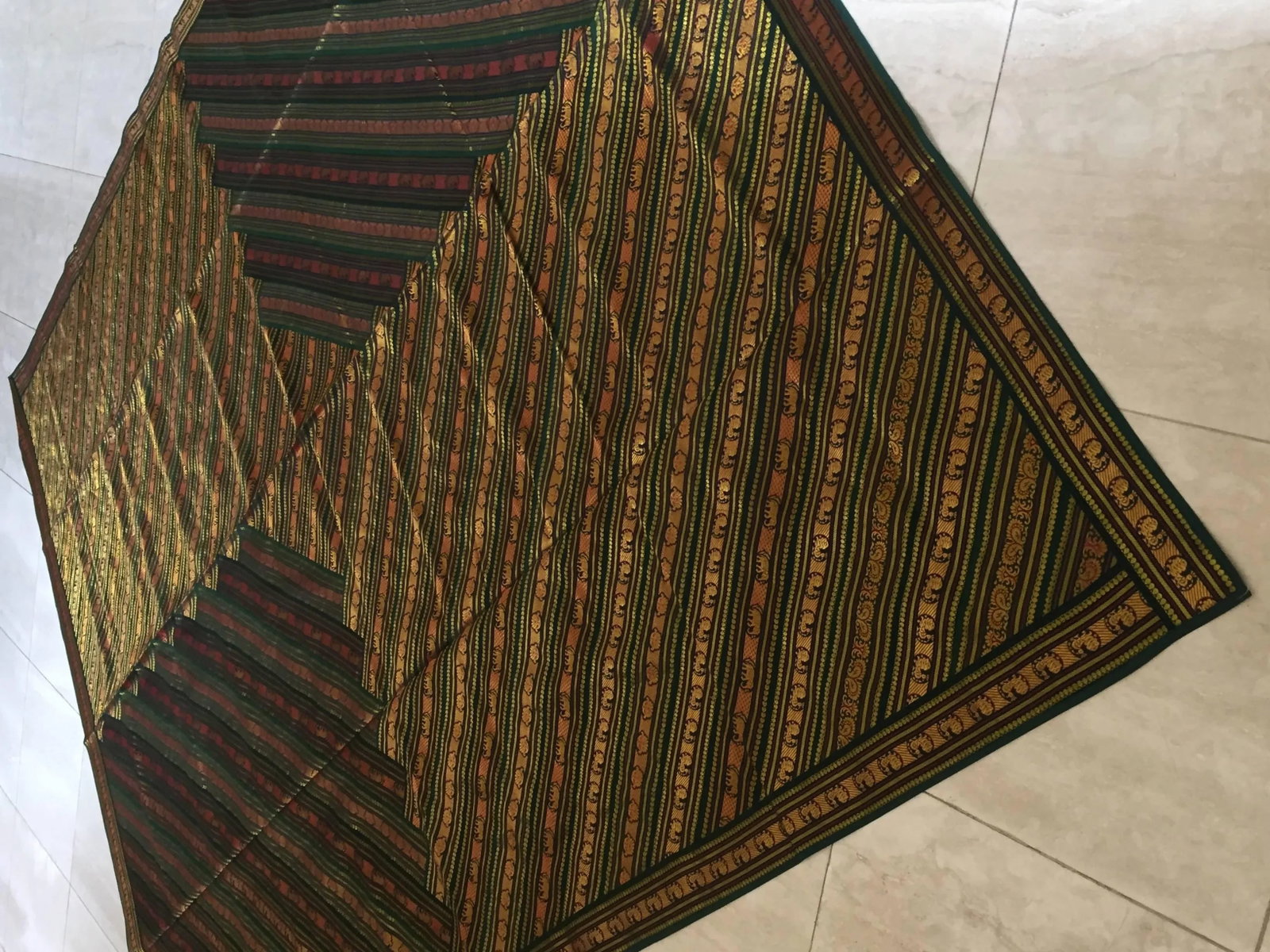 Vintage Indian Green Bed Cover Patchwork - 9
