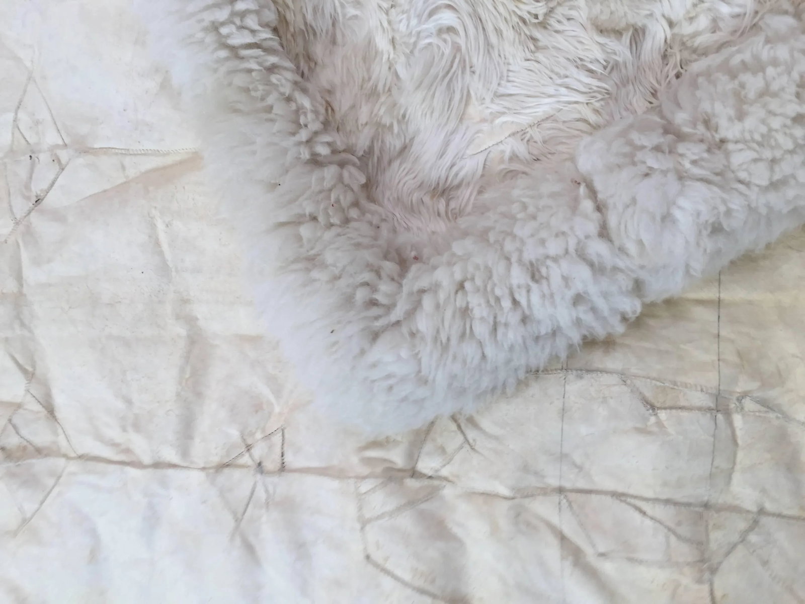 Vintage Shaggy Sheepskin Bed Throw or Rug | New Zealand Natural Ivory White 1970 - 8